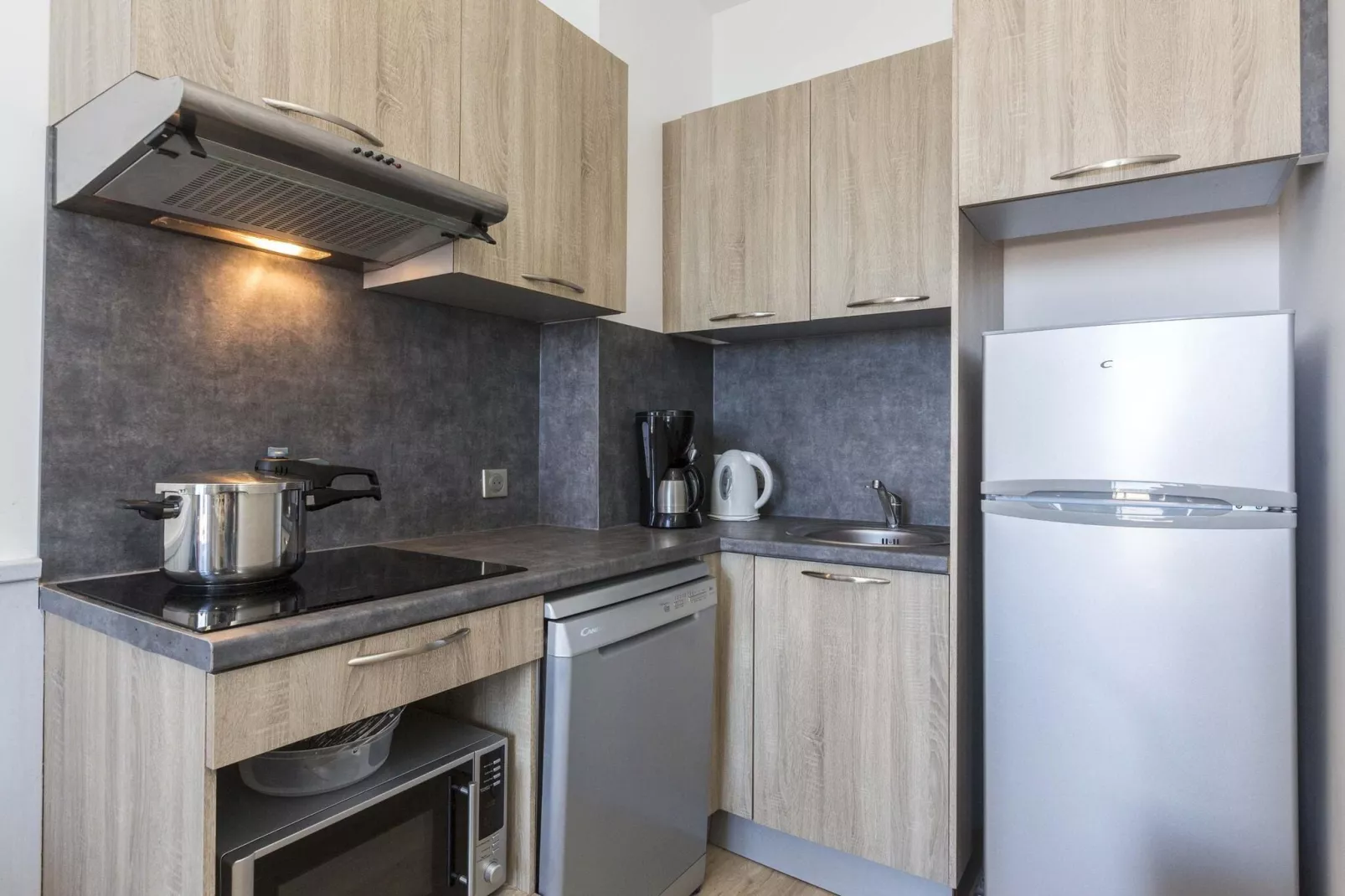 Résidence Valentin Plage 2-Kitchen