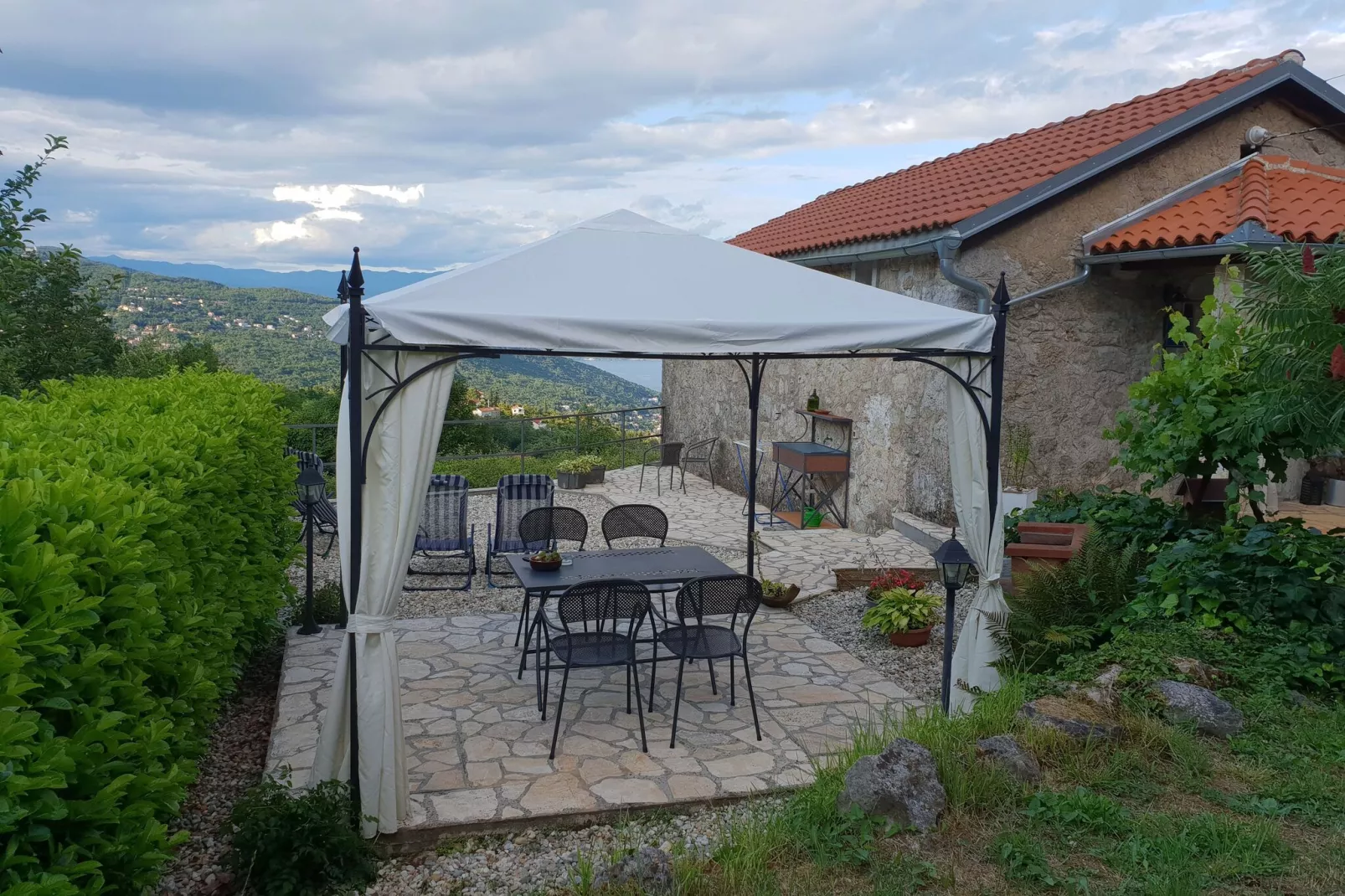 Holiday home Milica - Lovran Dobrec - ca 80 qm für 4 Pers-Außenbereich