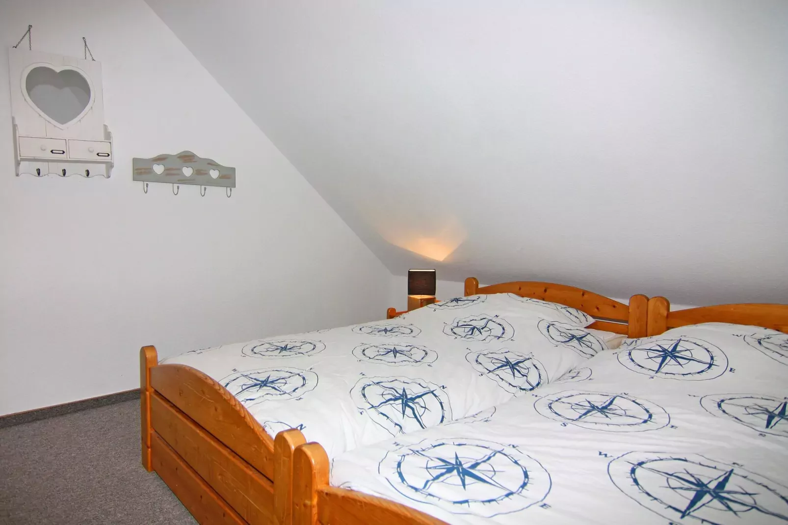 4-Raum über 2 Etagen / 105 m² / W 56b DG 5 P-Bedroom