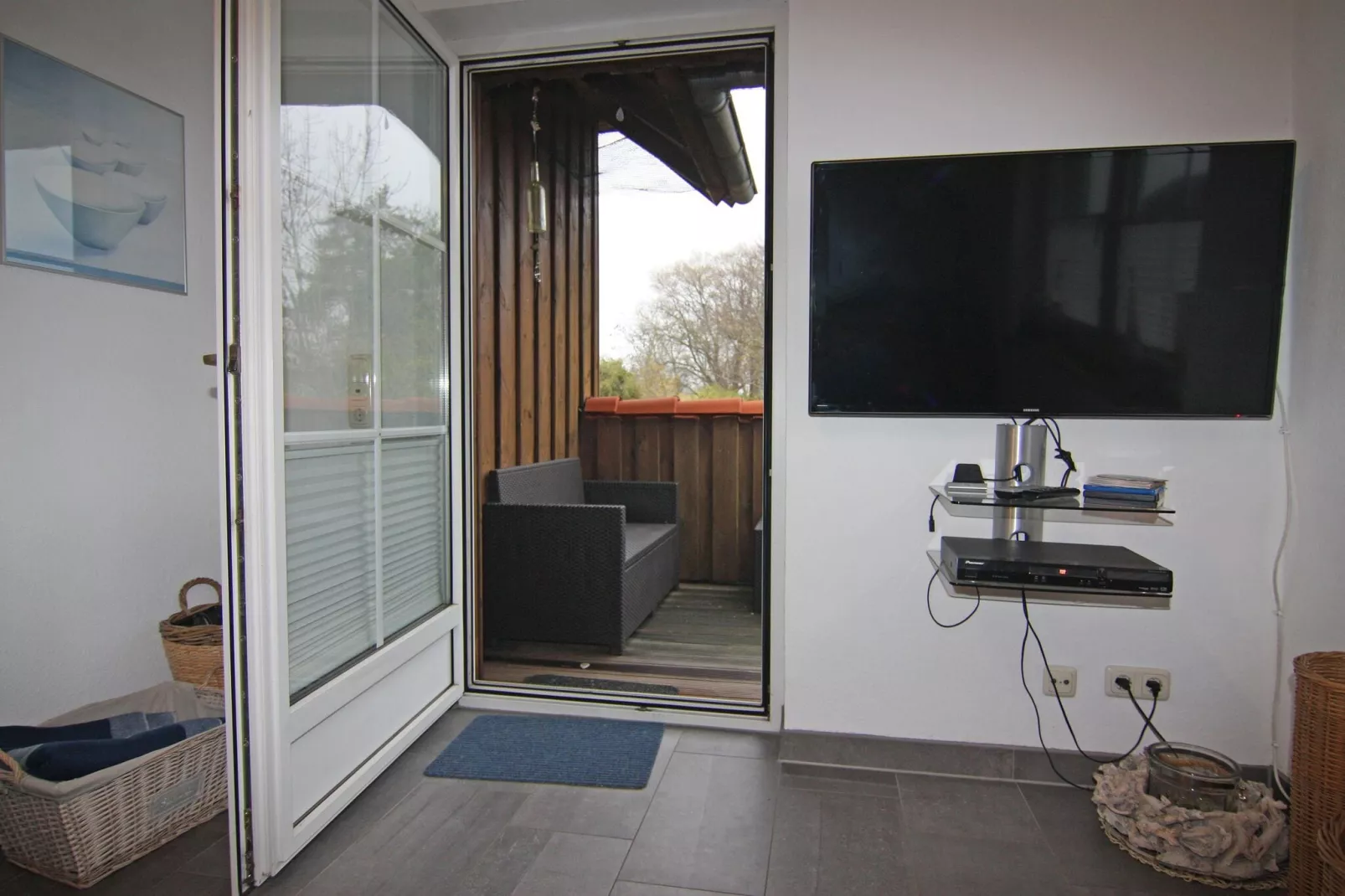 4-Raum über 2 Etagen / 105 m² / W 56b DG 7 P-Living room