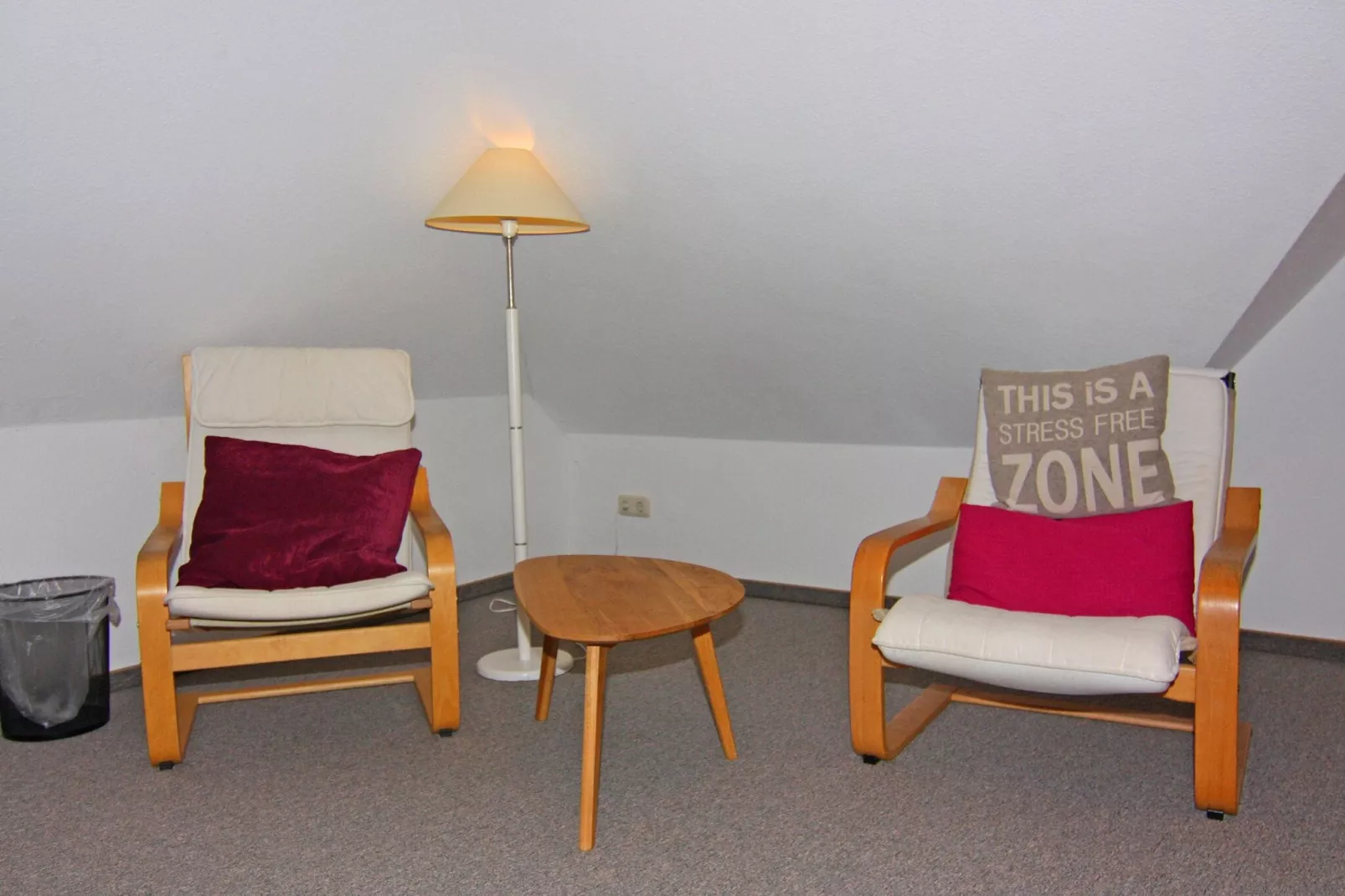 4-Raum über 2 Etagen / 105 m² / W 56b DG 7 P-Bedroom