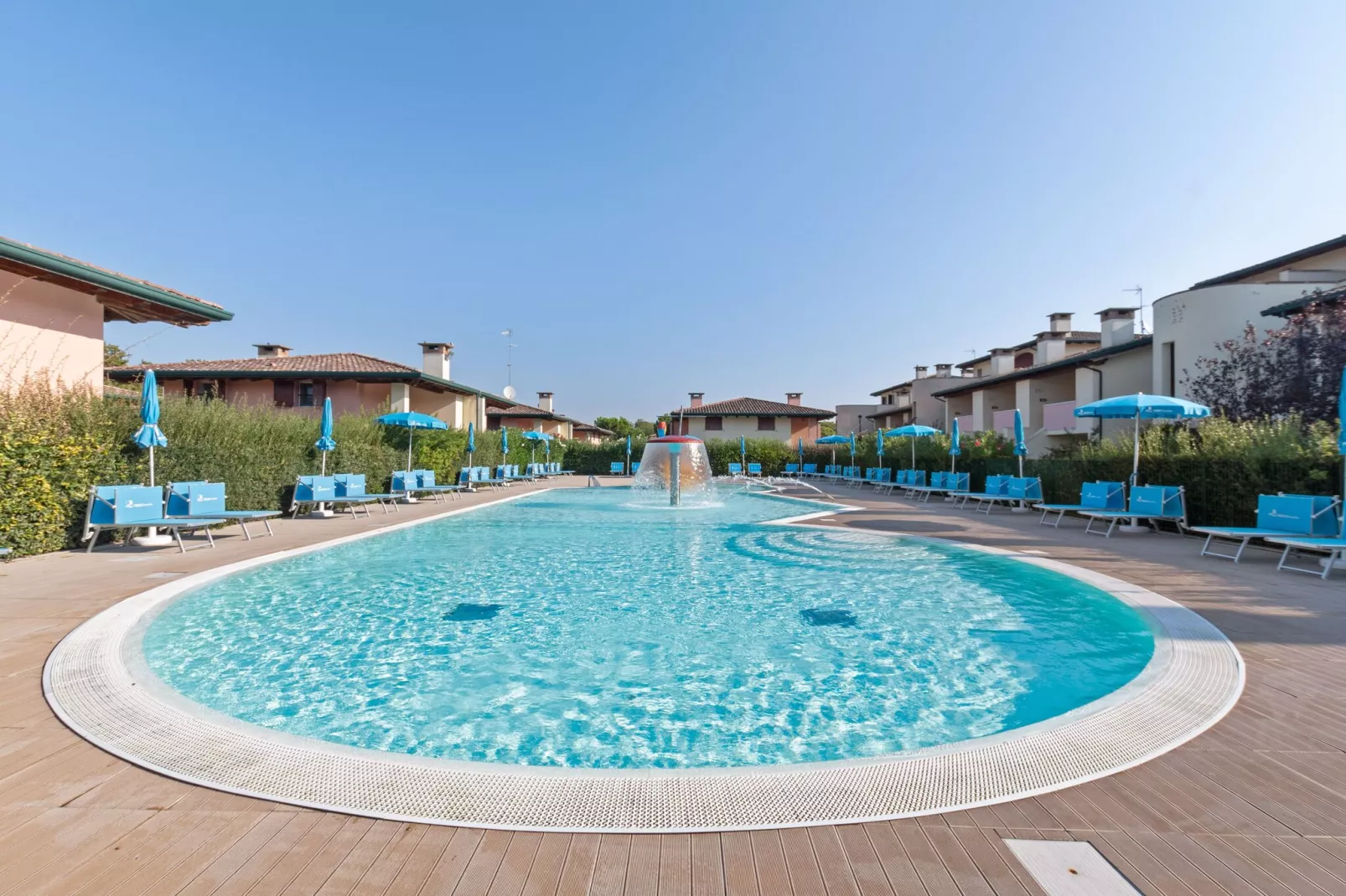 Adriatico Superior-Schwimmbad