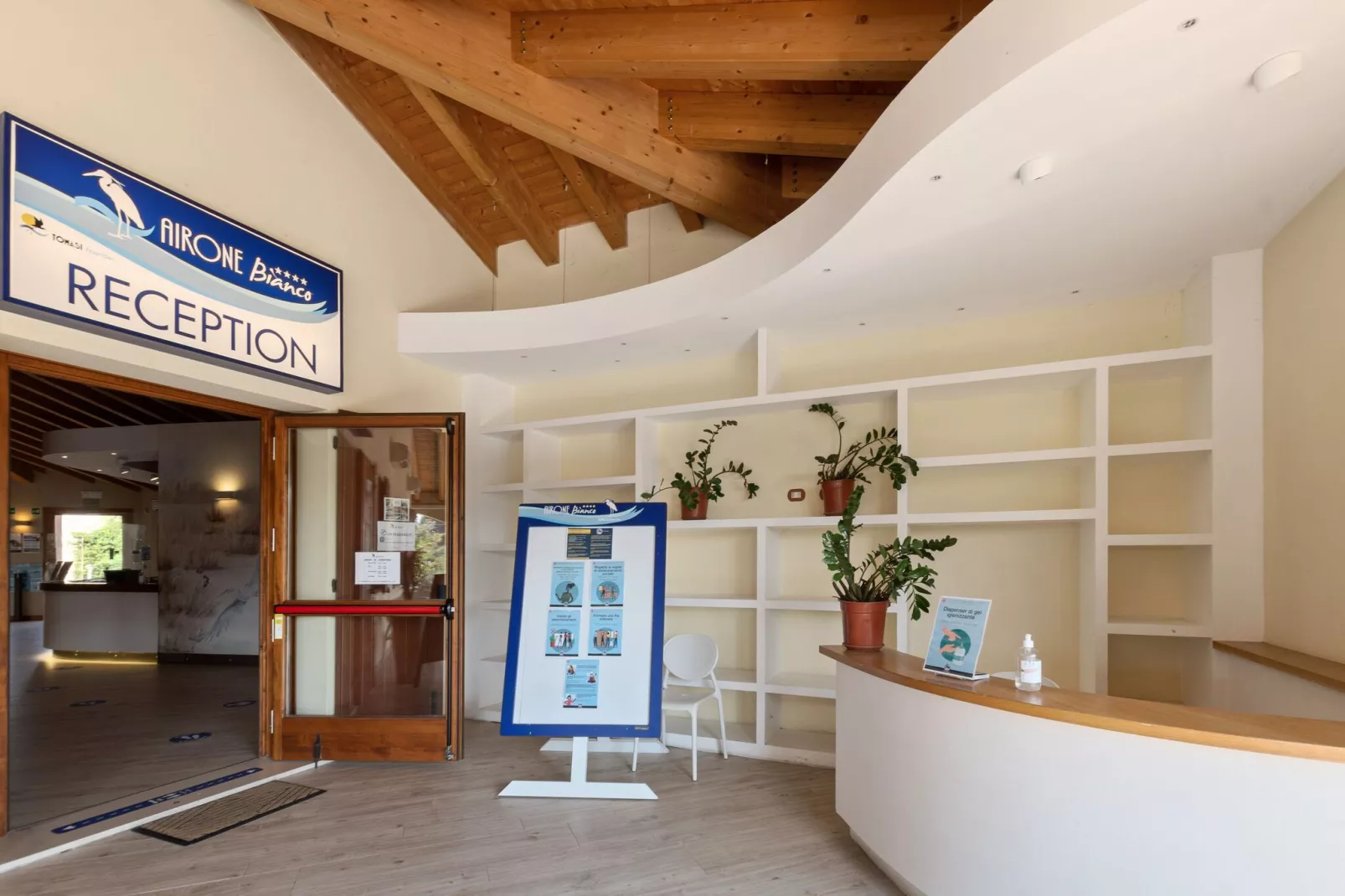 Adriatico Deluxe-Reception hall