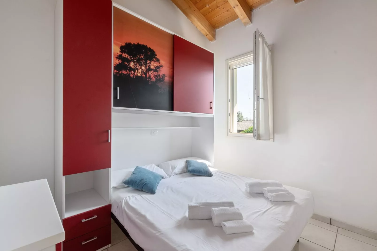 Adriatico Deluxe-Bedroom