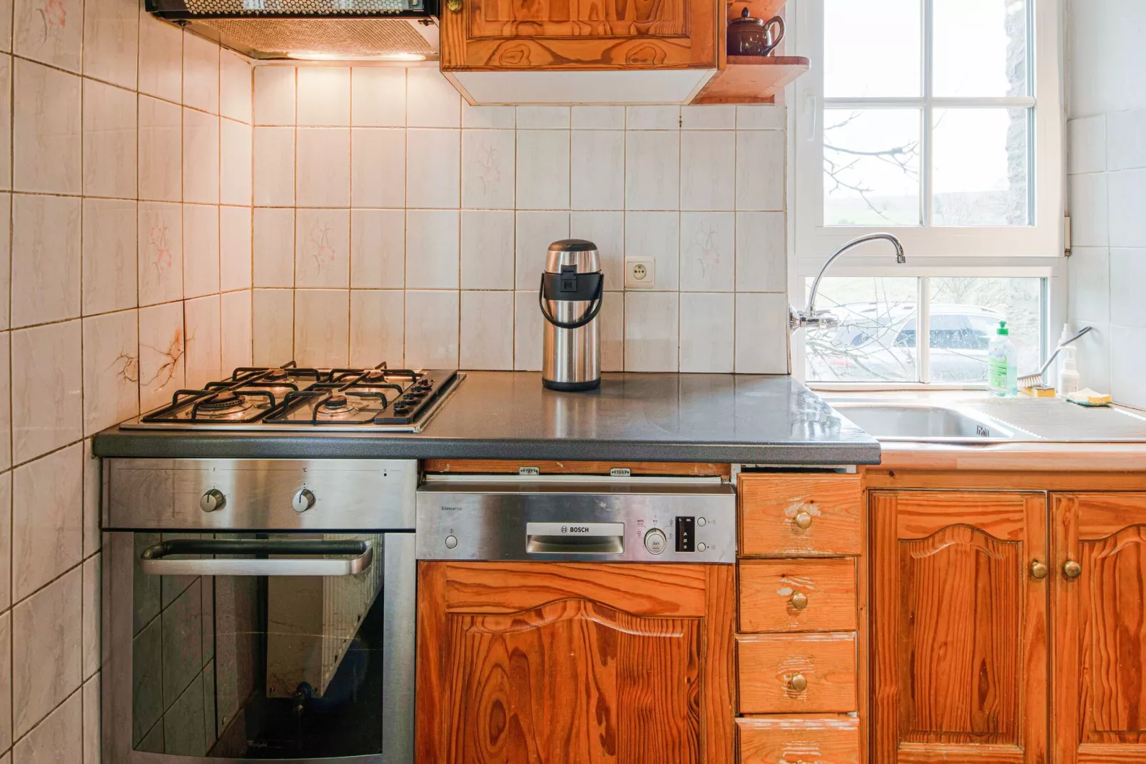 A Tchappe Mele-Kitchen