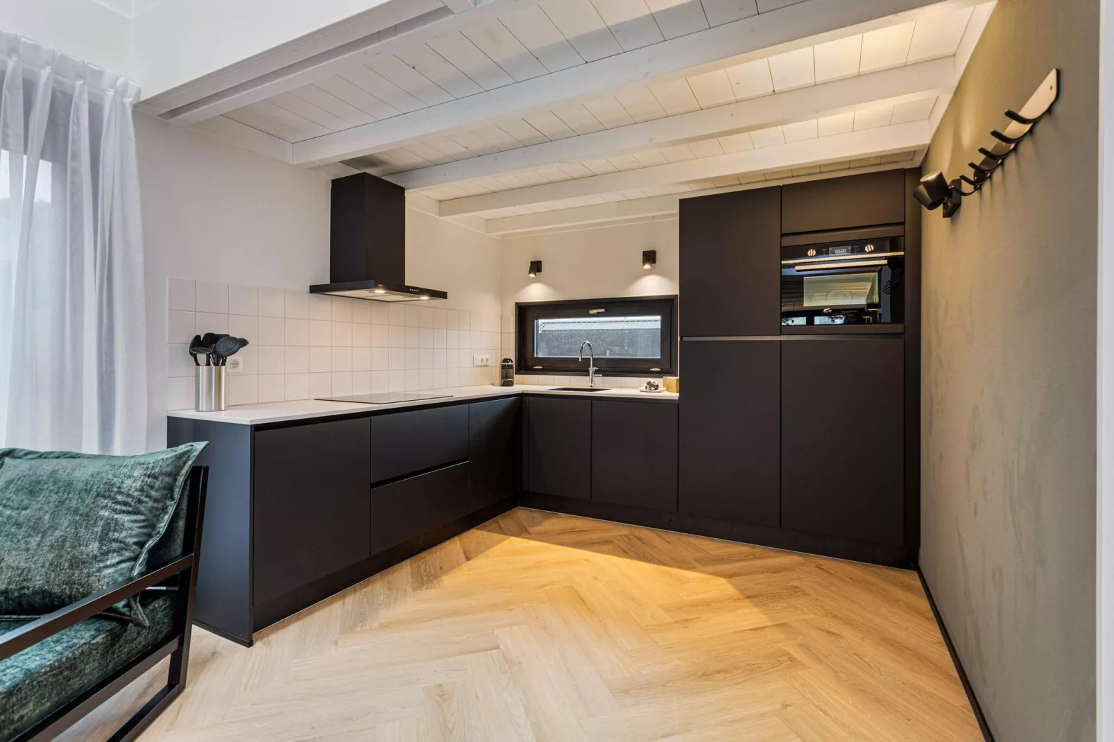 Lakeside Resort Brielle 6-Kitchen