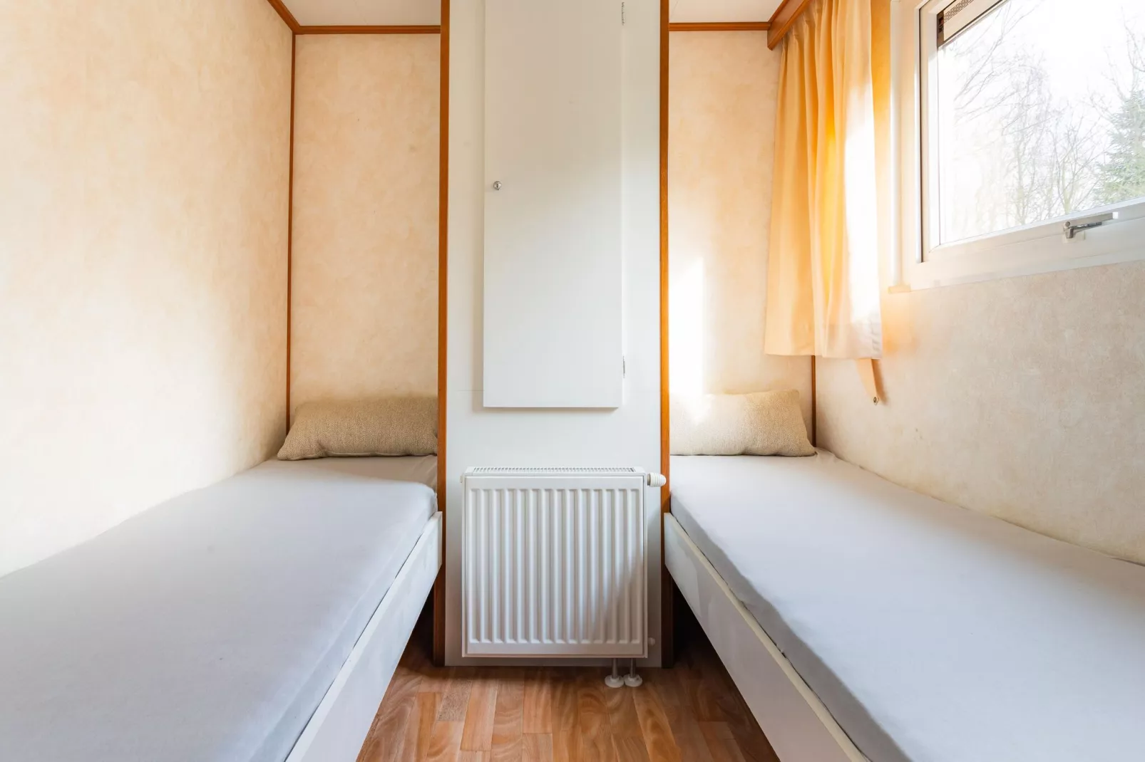 Flo's Home-Bedroom