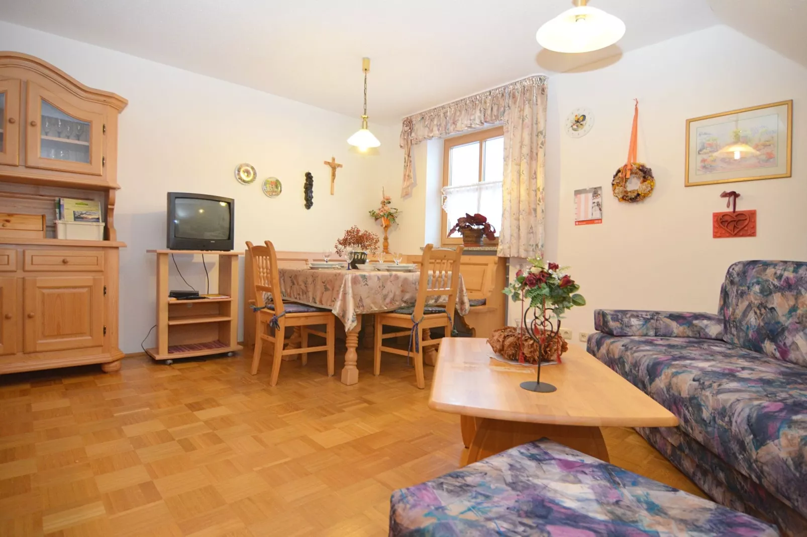 Blumenhof-Dining room