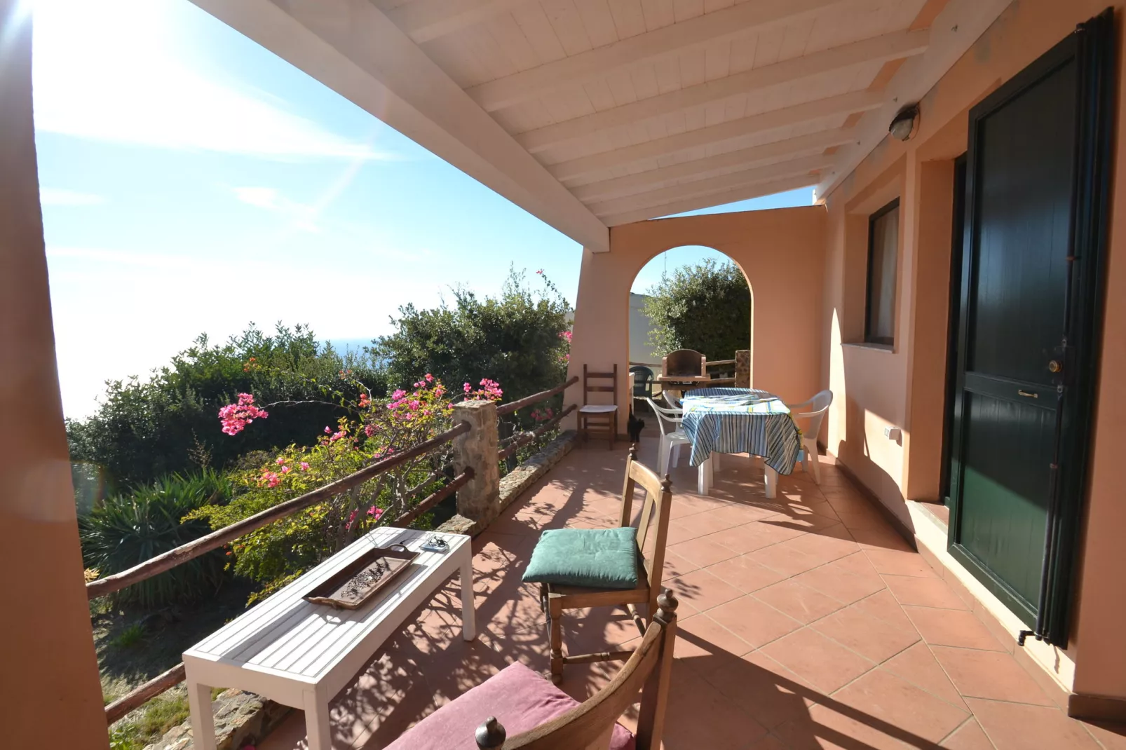 Villa del Mare Dipinto-Terrace balcony
