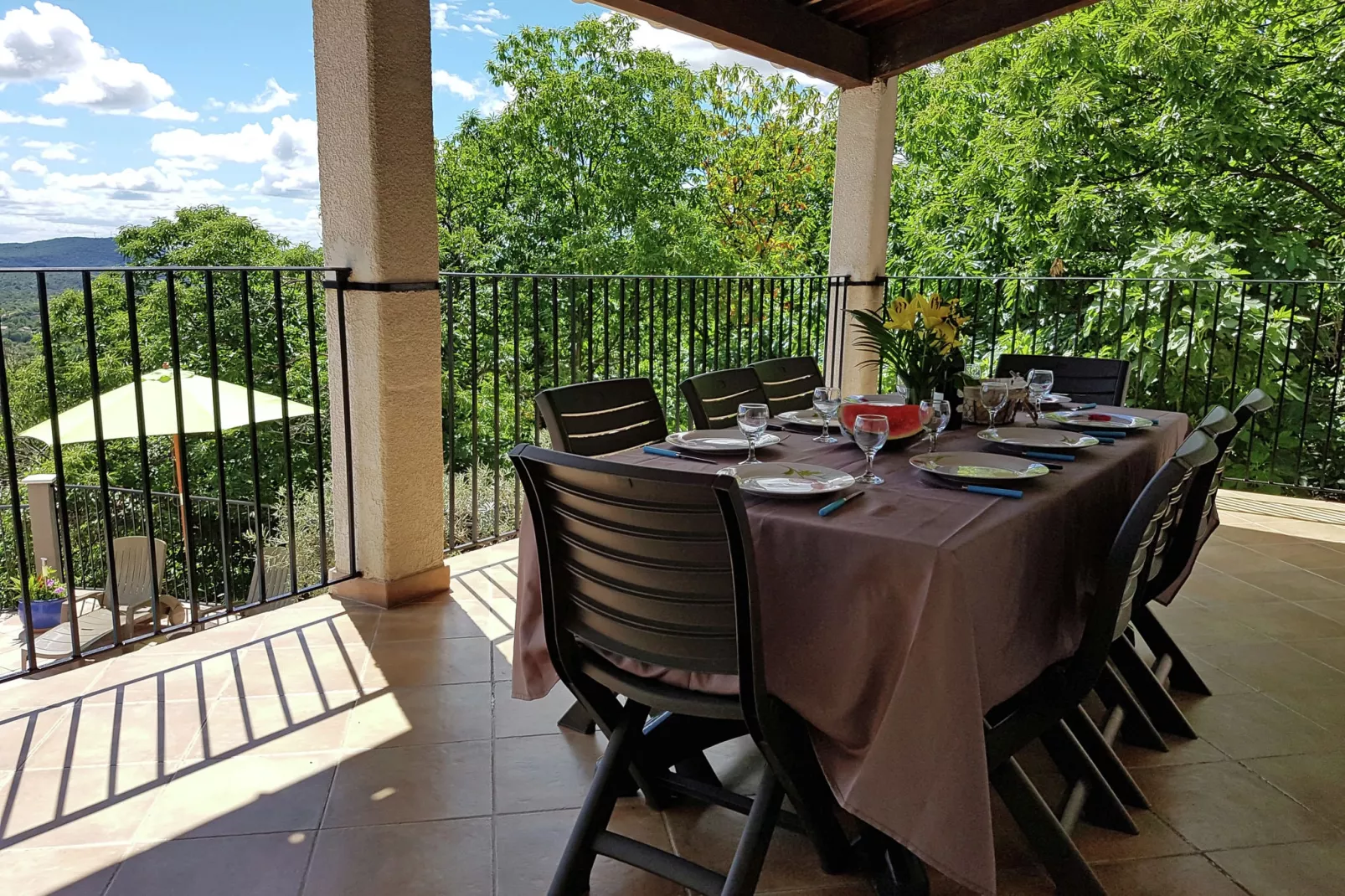 Courry-Terrace balcony