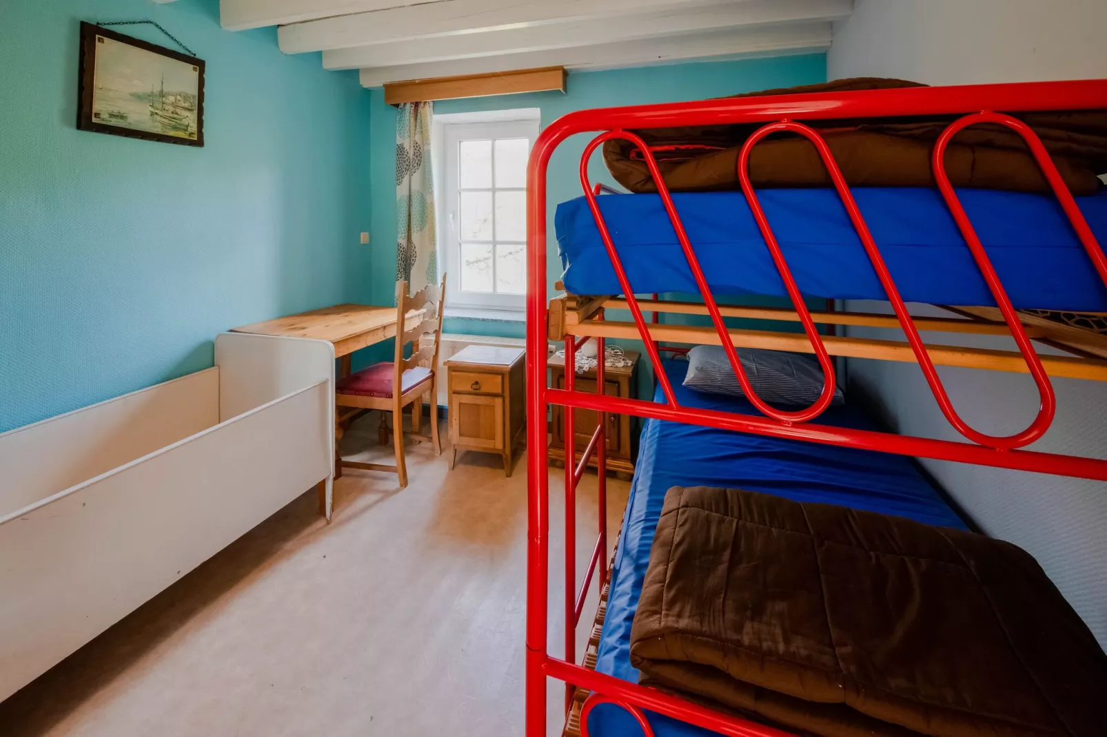 A Tchappe Mele-Bedroom