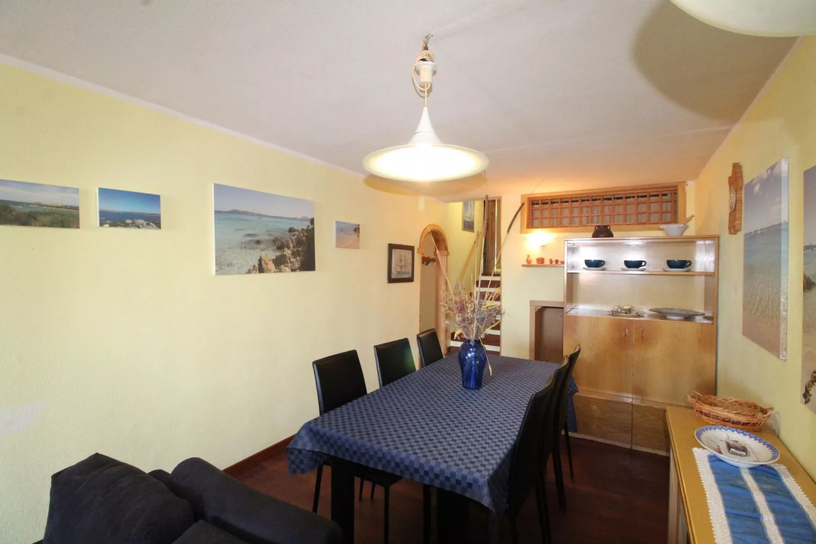 Tanca Manna Vierraumapartment-Dining room