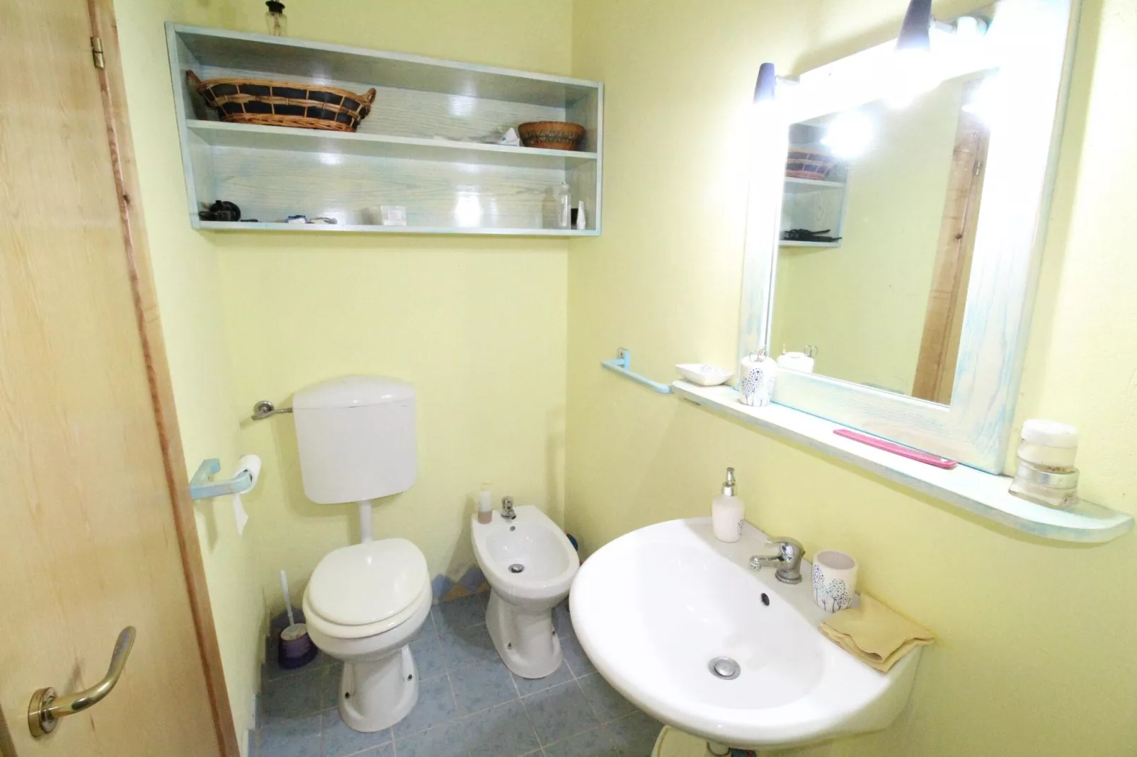 Tanca Manna Vierraumapartment-Bathroom
