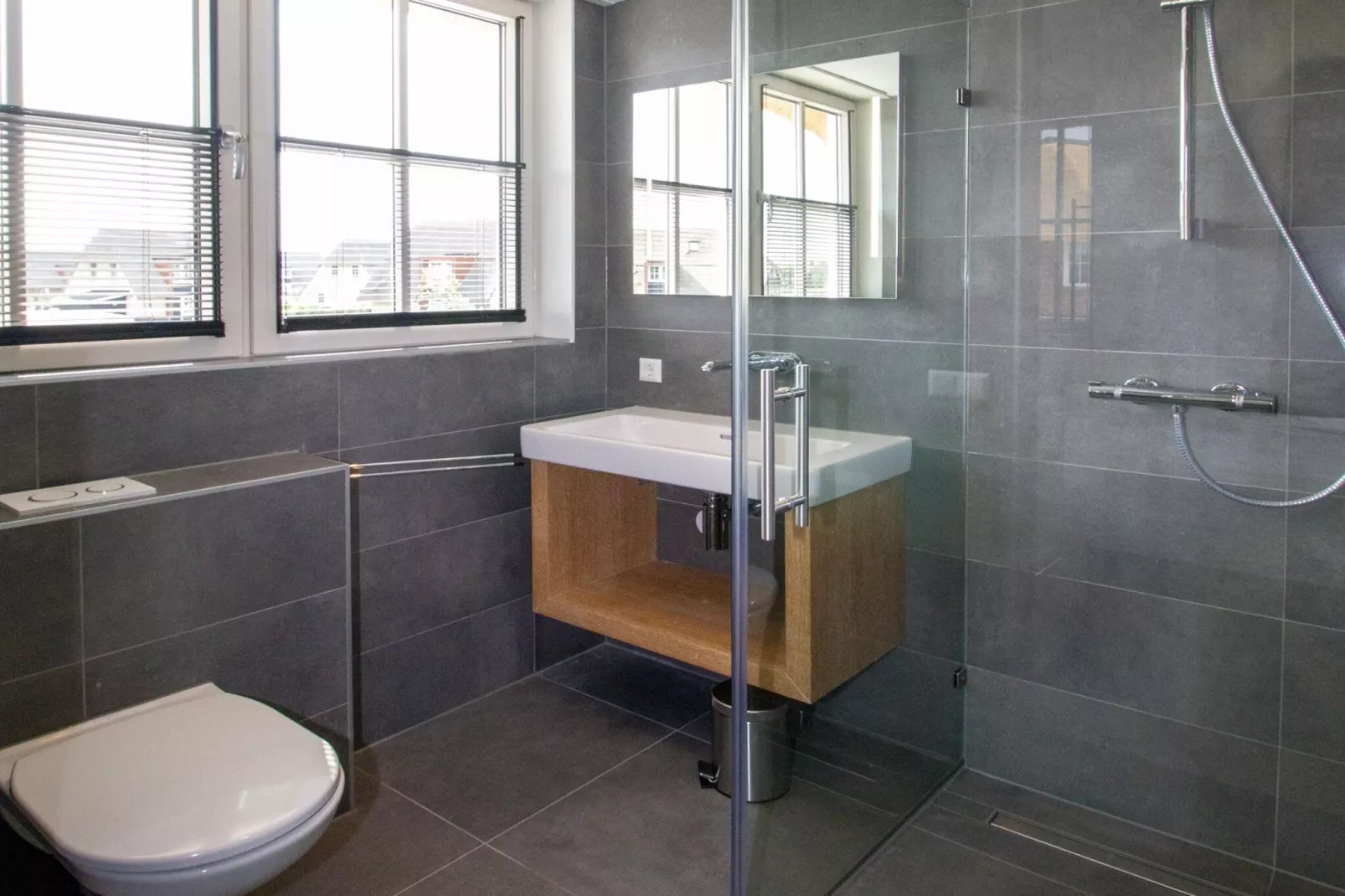 Friese Meren Villa's 20-Bathroom
