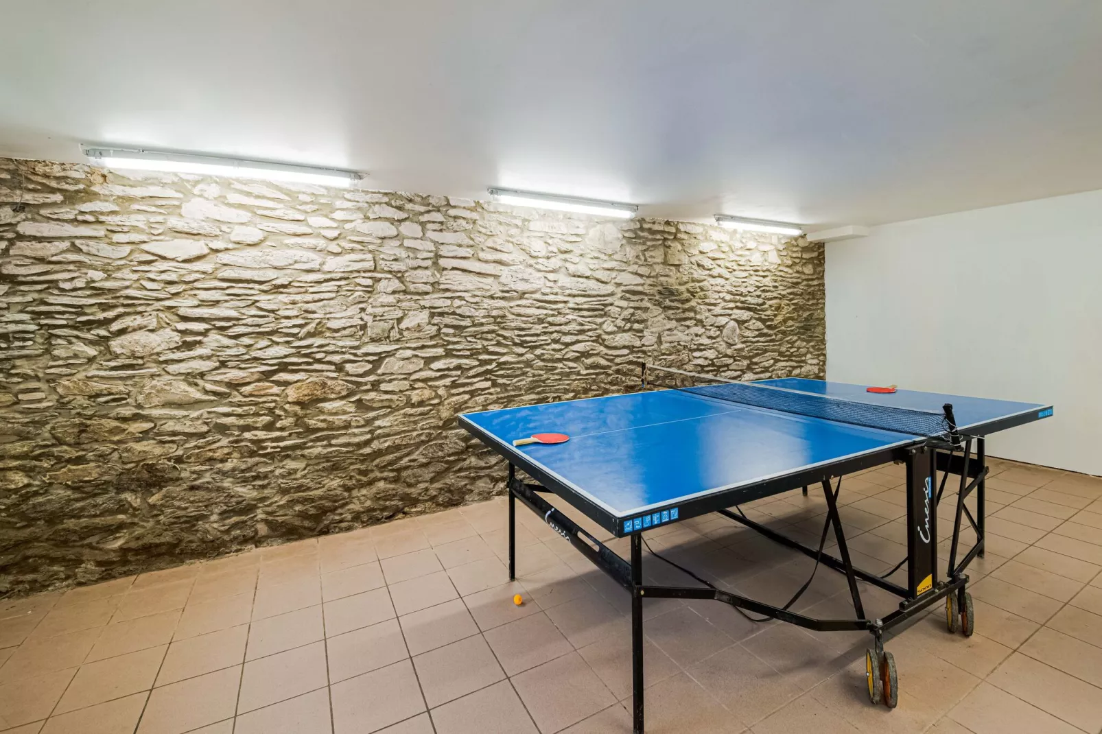 A Tchappe Mele-Facilities