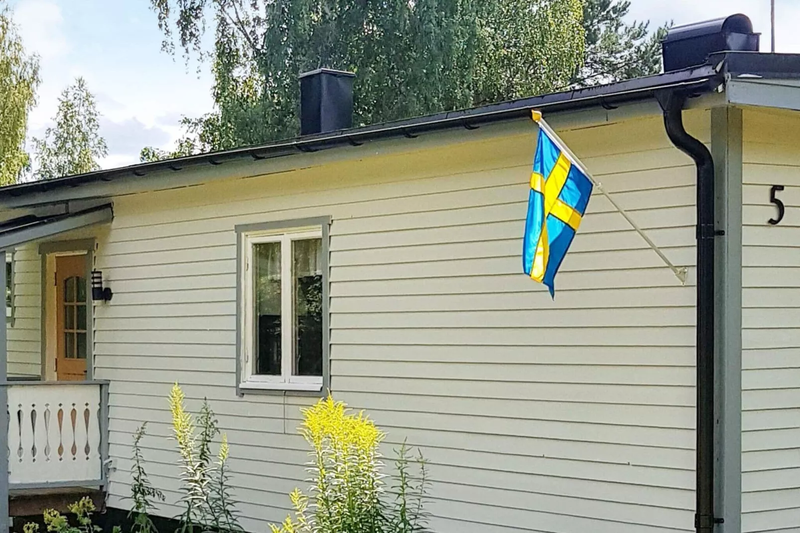 6 person holiday home in SKINNSKATTEBERG-Outdoor
