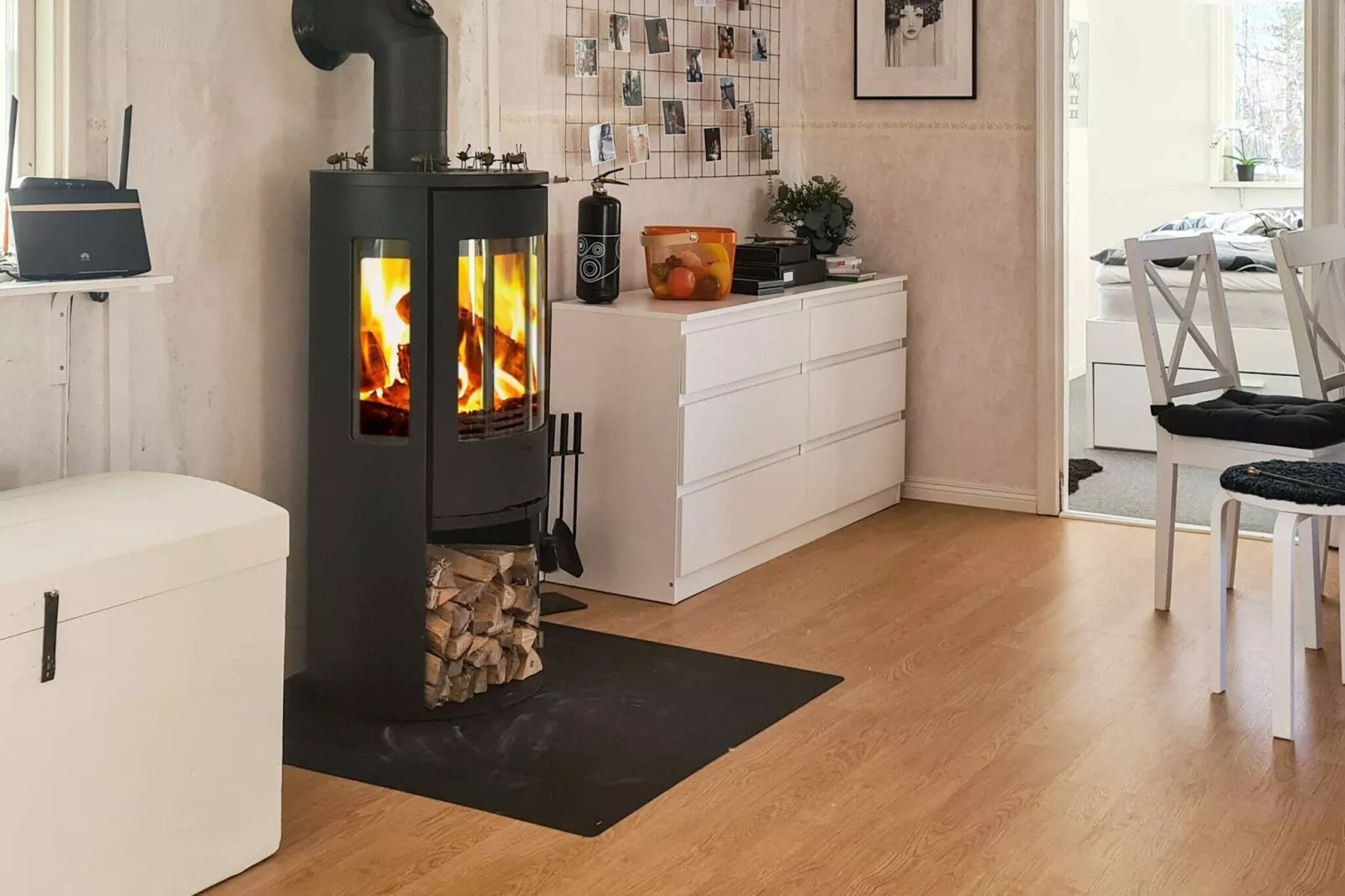 6 person holiday home in SKINNSKATTEBERG-Indoor