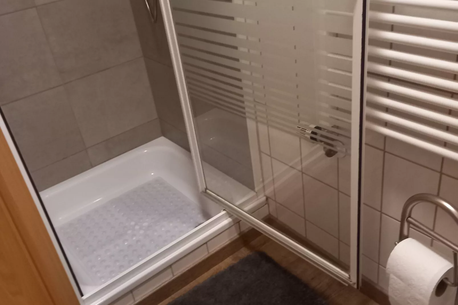Sauerland - Diemelsee-Bathroom