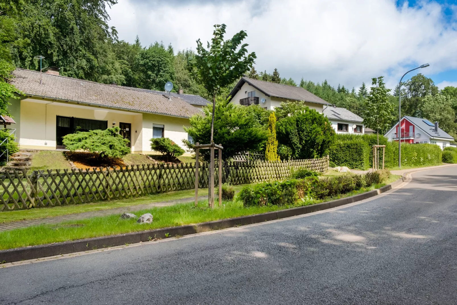 Eifel-Ferienhaus Rita Romag-Außenbereich Sommer