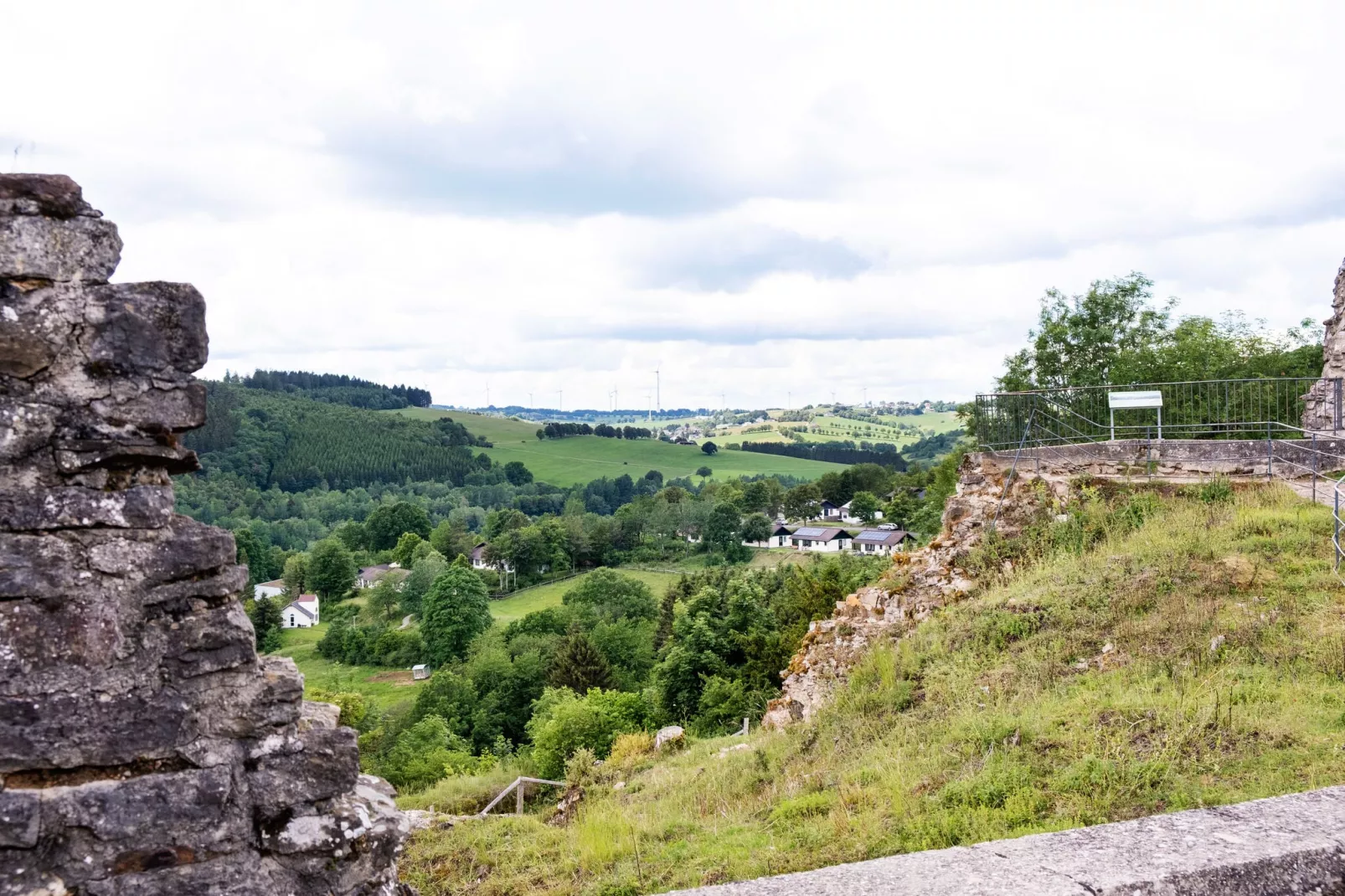 Eifel-Ferienhaus Rita Romag-Aussicht Sommer