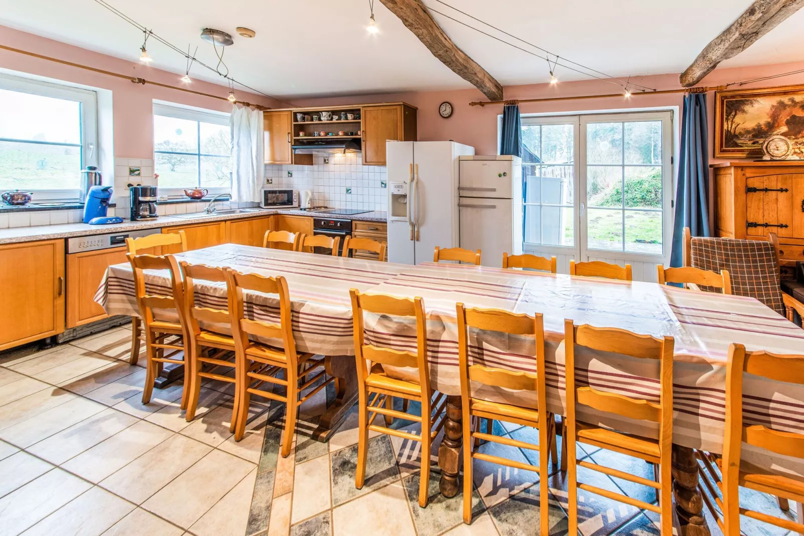 Sol Batire-Dining room