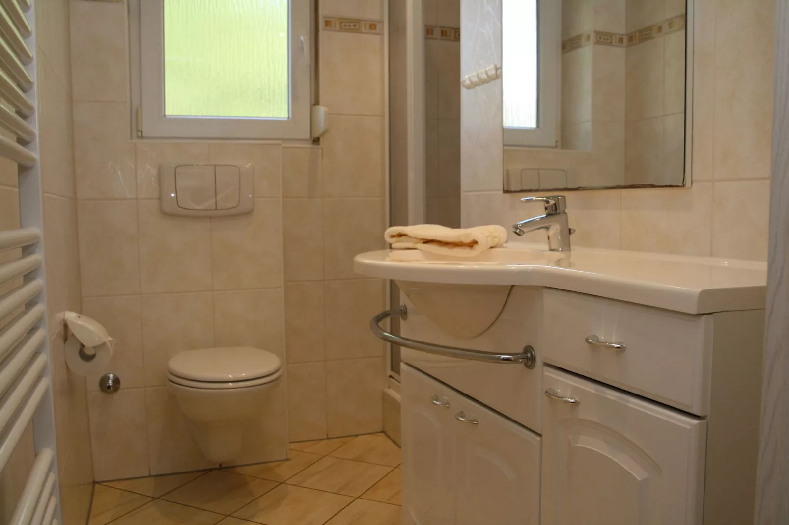 Terrasse 1 - Best Price 37 qm-Bathroom