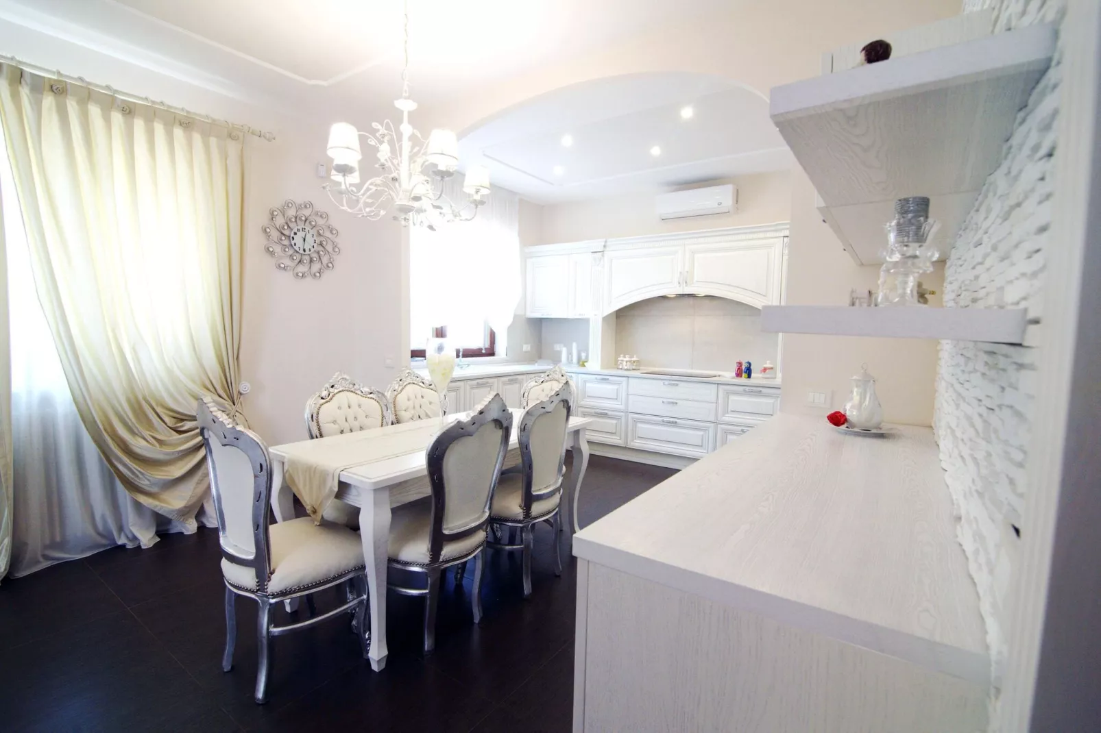 Luxury Vale Villa Locorotondo-Dining room