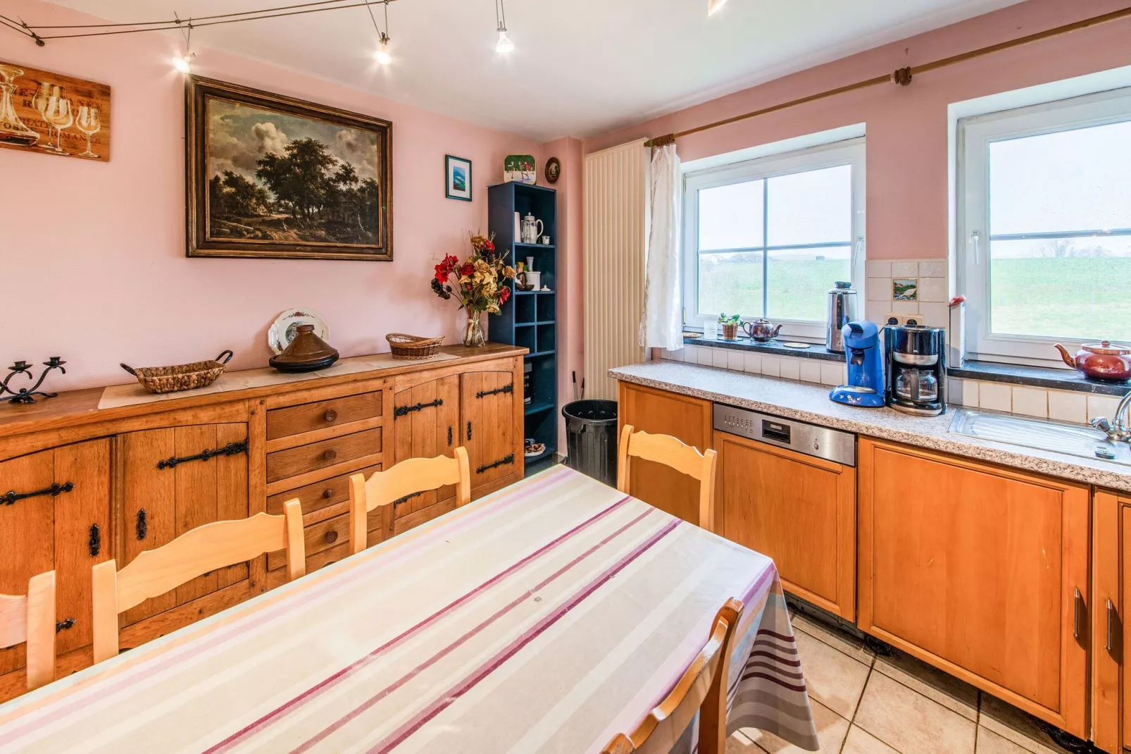 Sol Batire-Kitchen