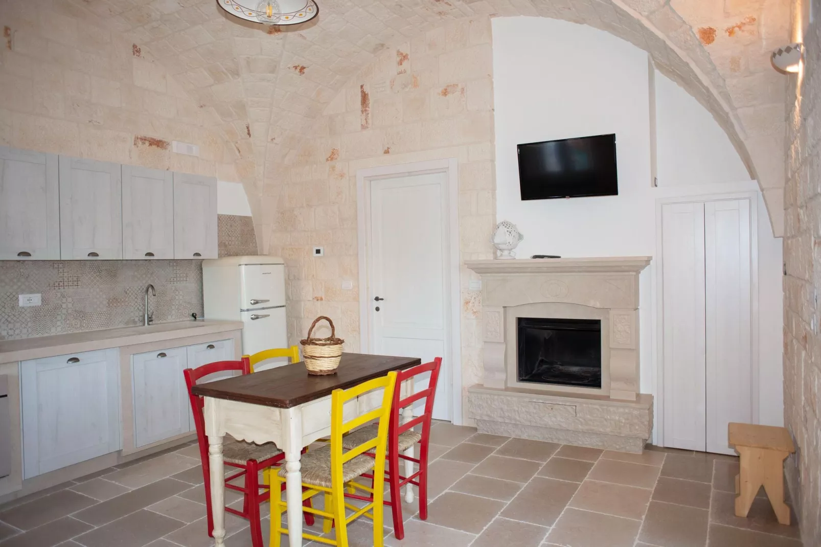 Dimora Maria Charming Home Cisternino - 8 pax-Dining room