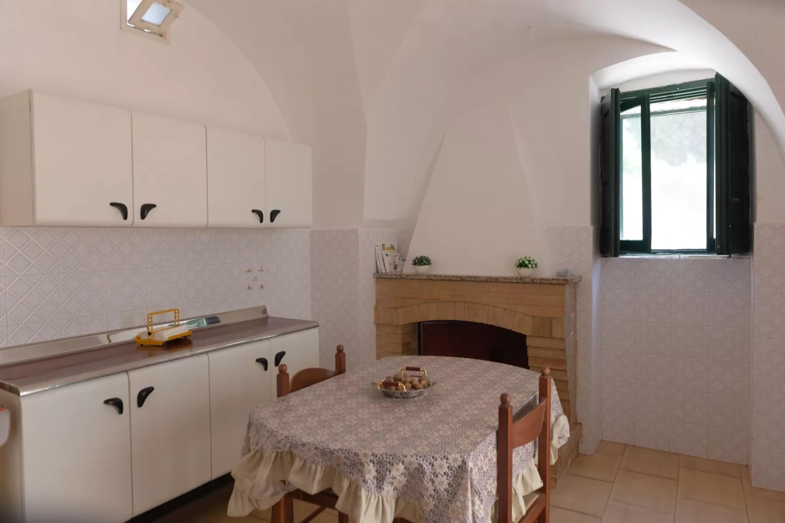 Trulli di Nonno Marco Cisternino-Kitchen