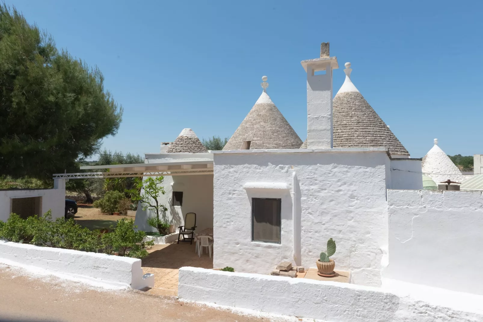 Trulli di Nonno Marco Cisternino-Exterior summer