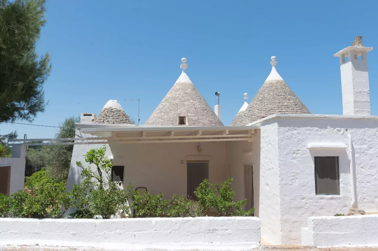 Trulli di Nonno Marco Cisternino-Exterior summer