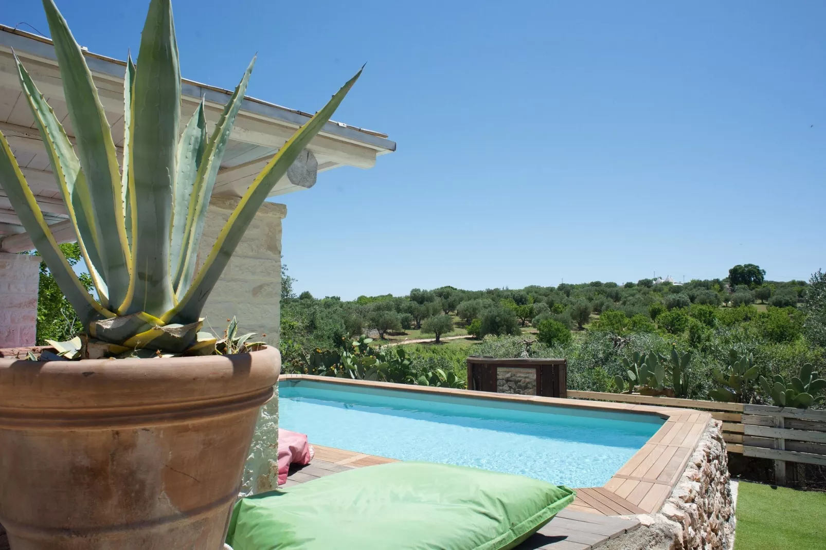 Tenuta Bianca Ostuni-Jardin d'été