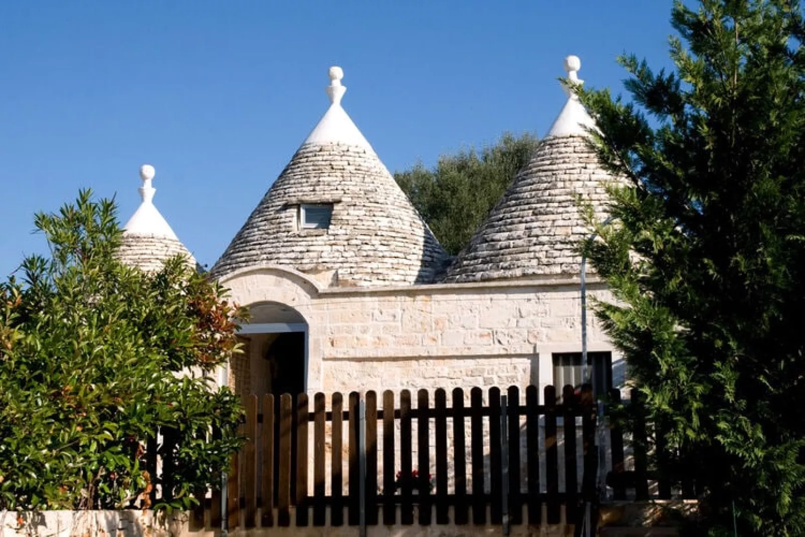 Trullo Filippo Ostuni-Außenbereich Sommer