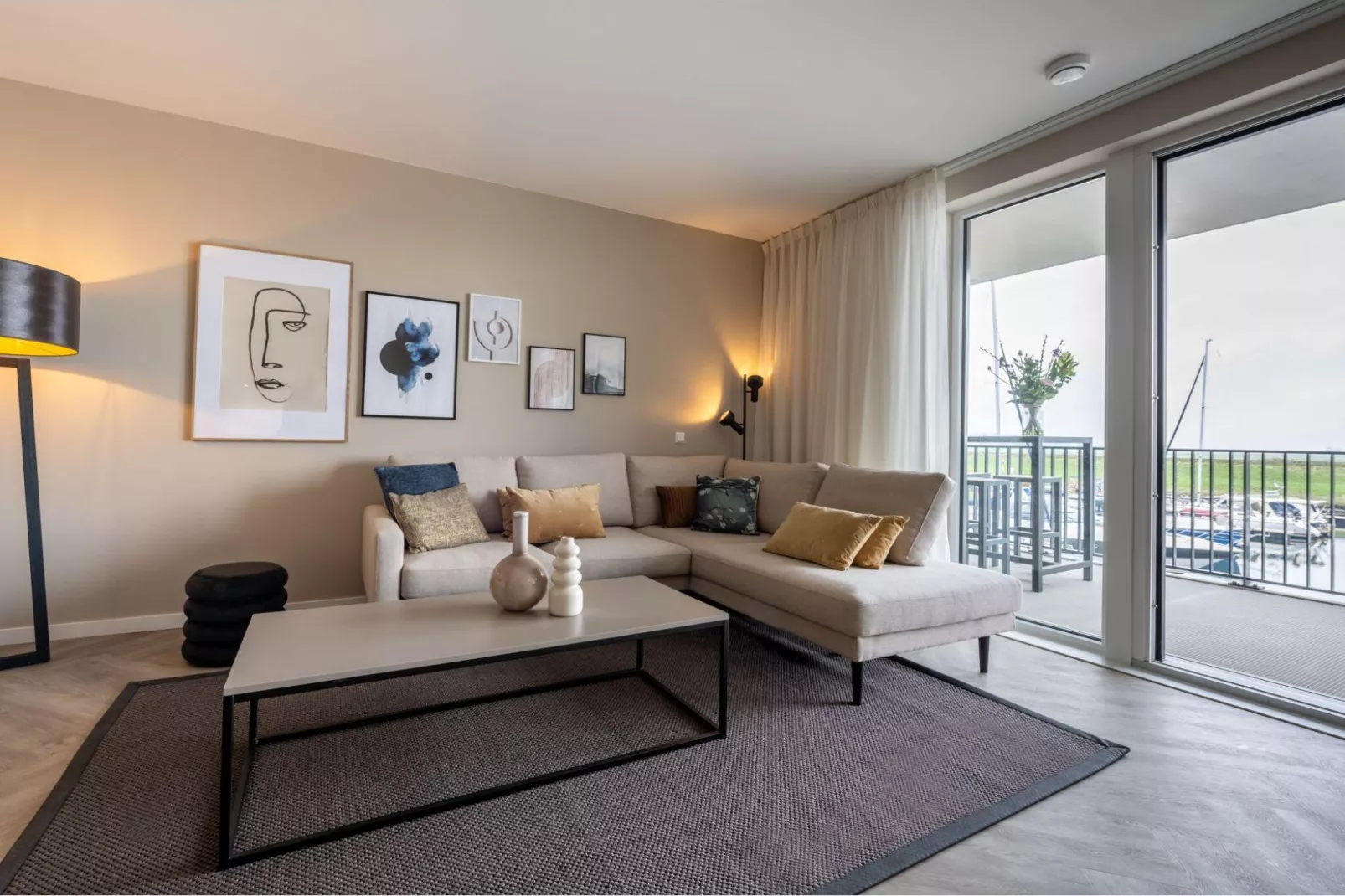 Harbour Loft1J-havenzicht-Living room