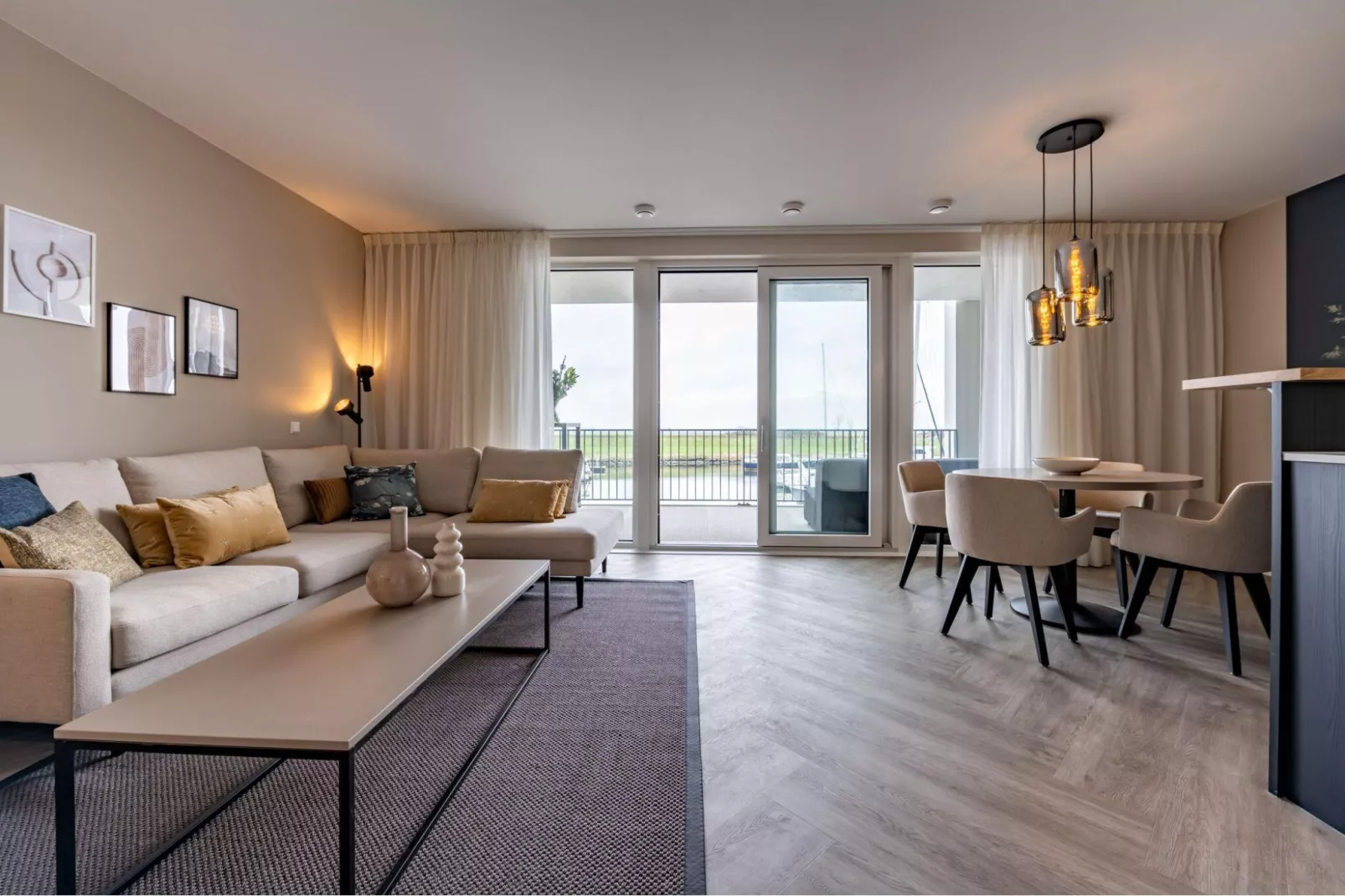 Harbour Loft1J-havenzicht-Living room