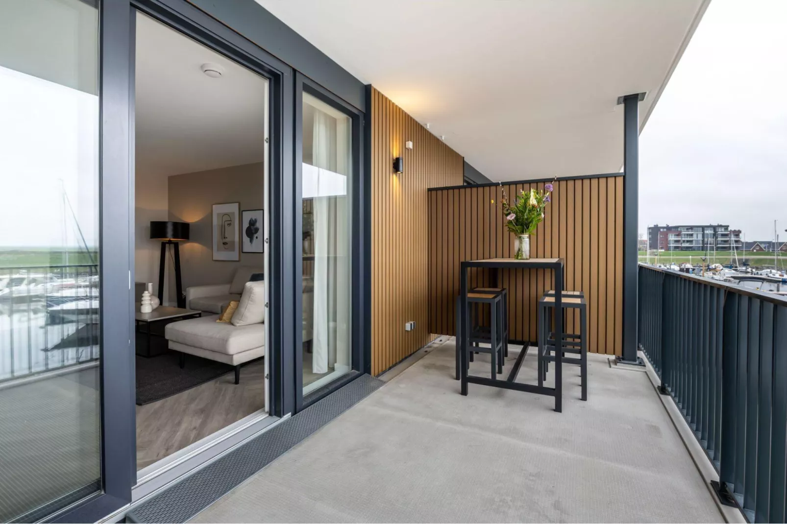 Harbour Loft1J-havenzicht-Terrace balcony