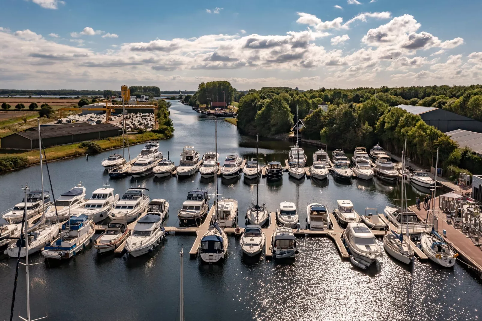 Harbour Loft1J-havenzicht-View summer