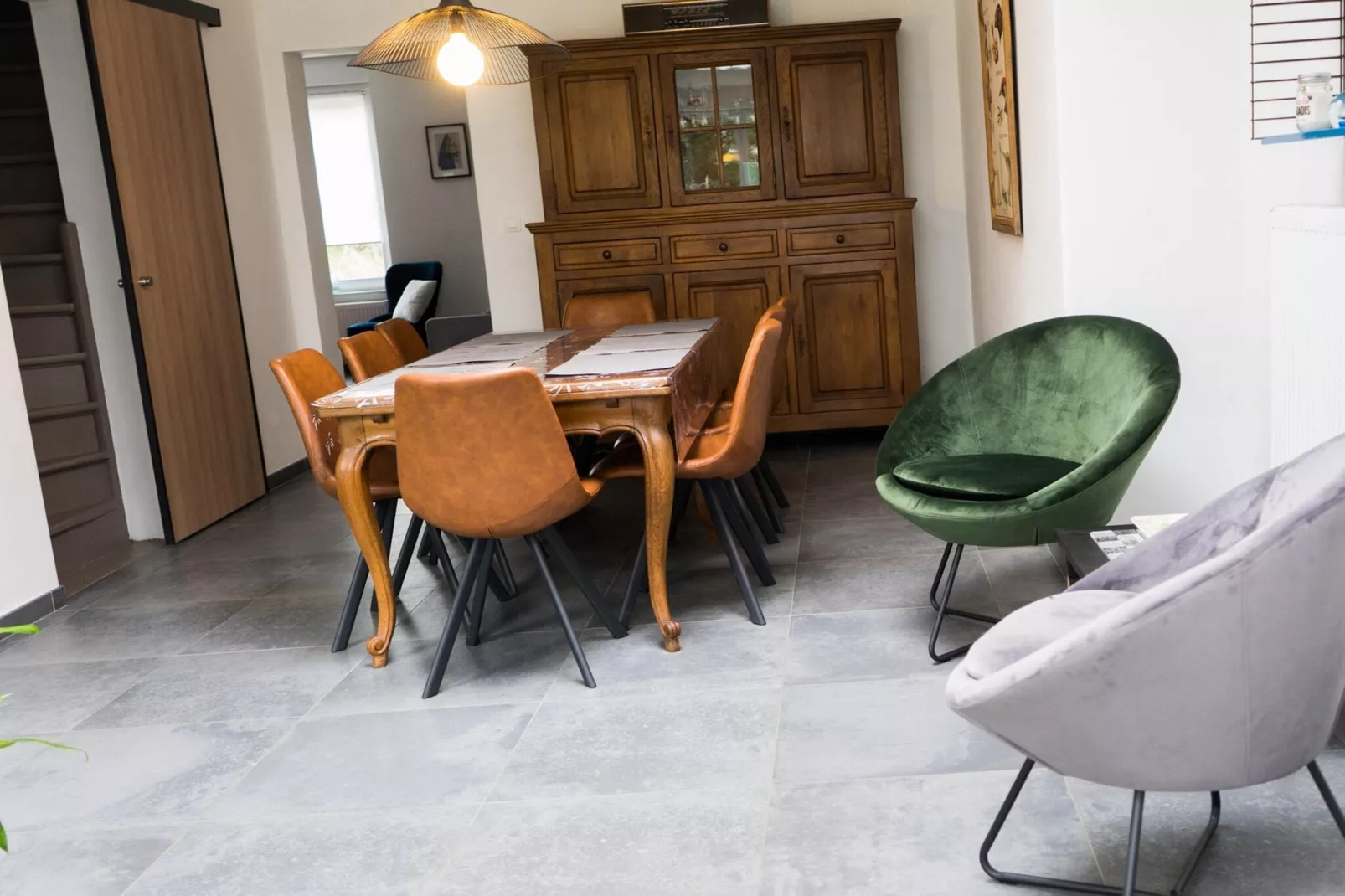 La colline sous le Vent-Salle à manger