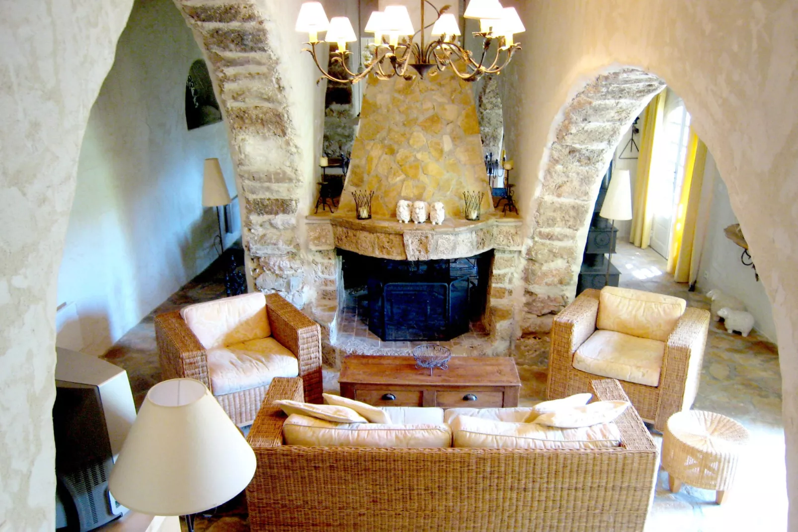 Bergerie Caseneuve-Living room