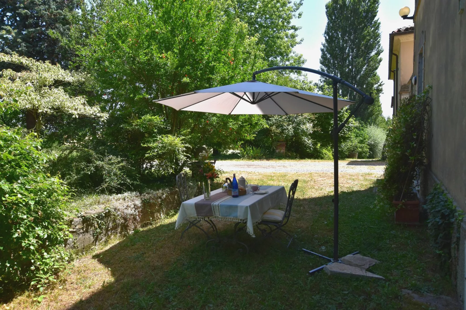 Antica Residenza-Gardens summer