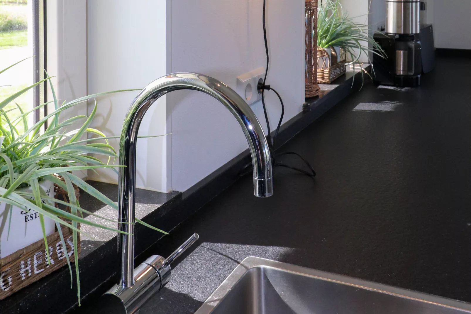 Friese Meren Villa's 12-Kitchen