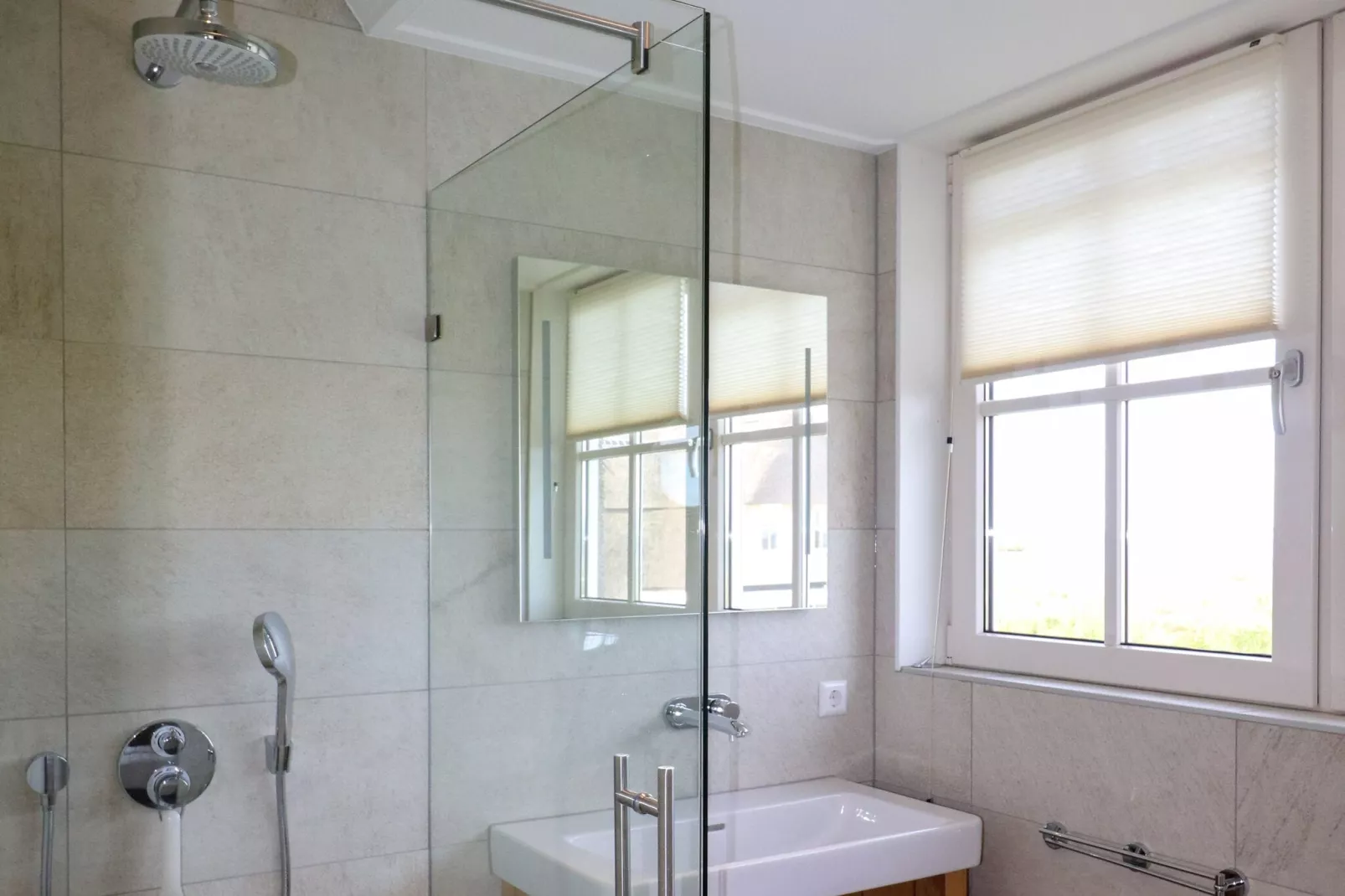 Friese Meren Villa's 12-Bathroom