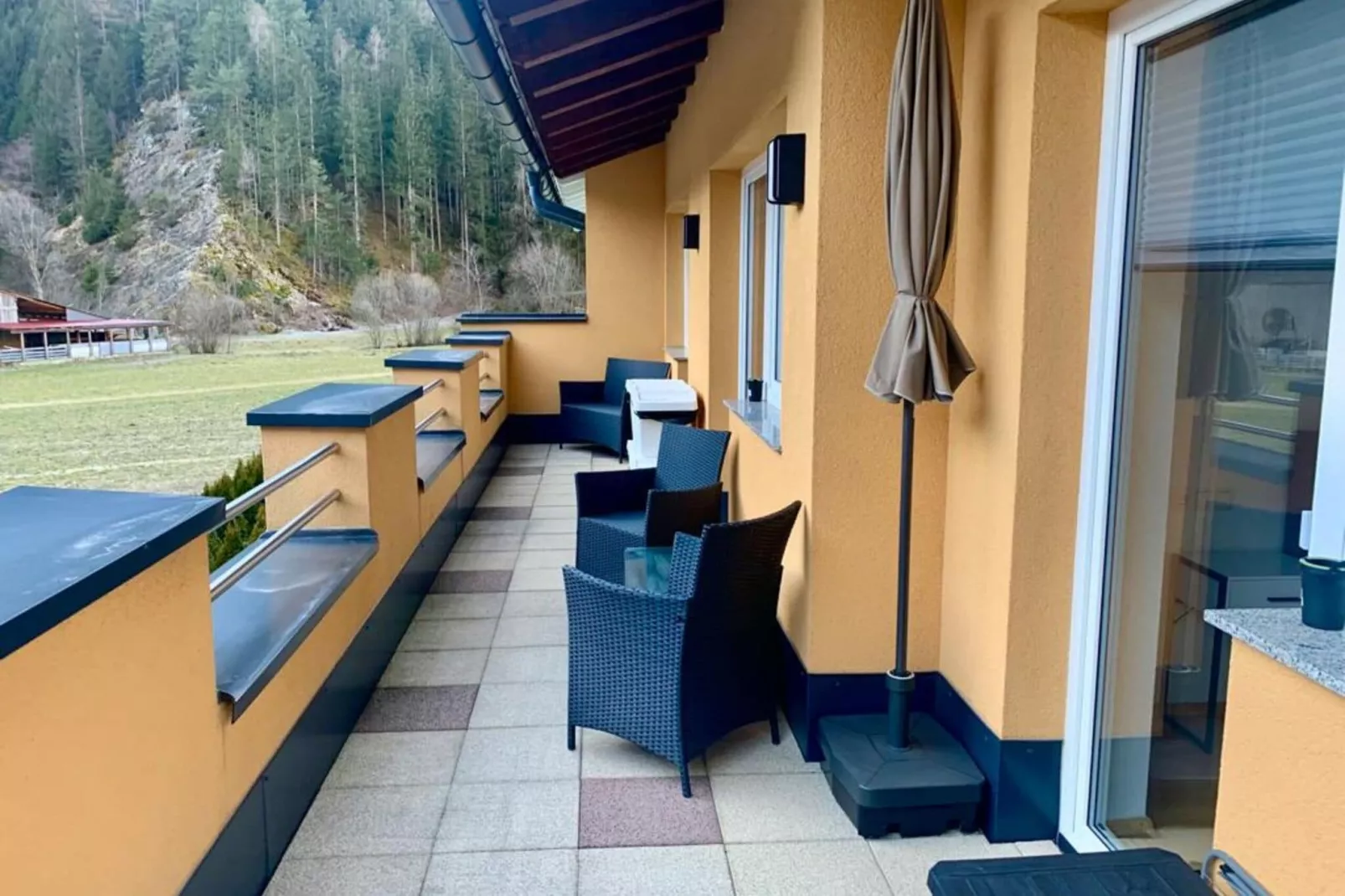 Apart Annabell-Terrace balcony