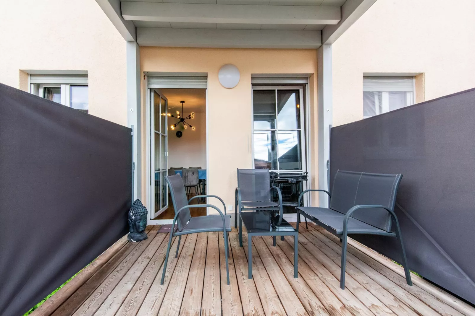 Ferienwohnung Haunsheim - rechts & links-Terrassenbalkon