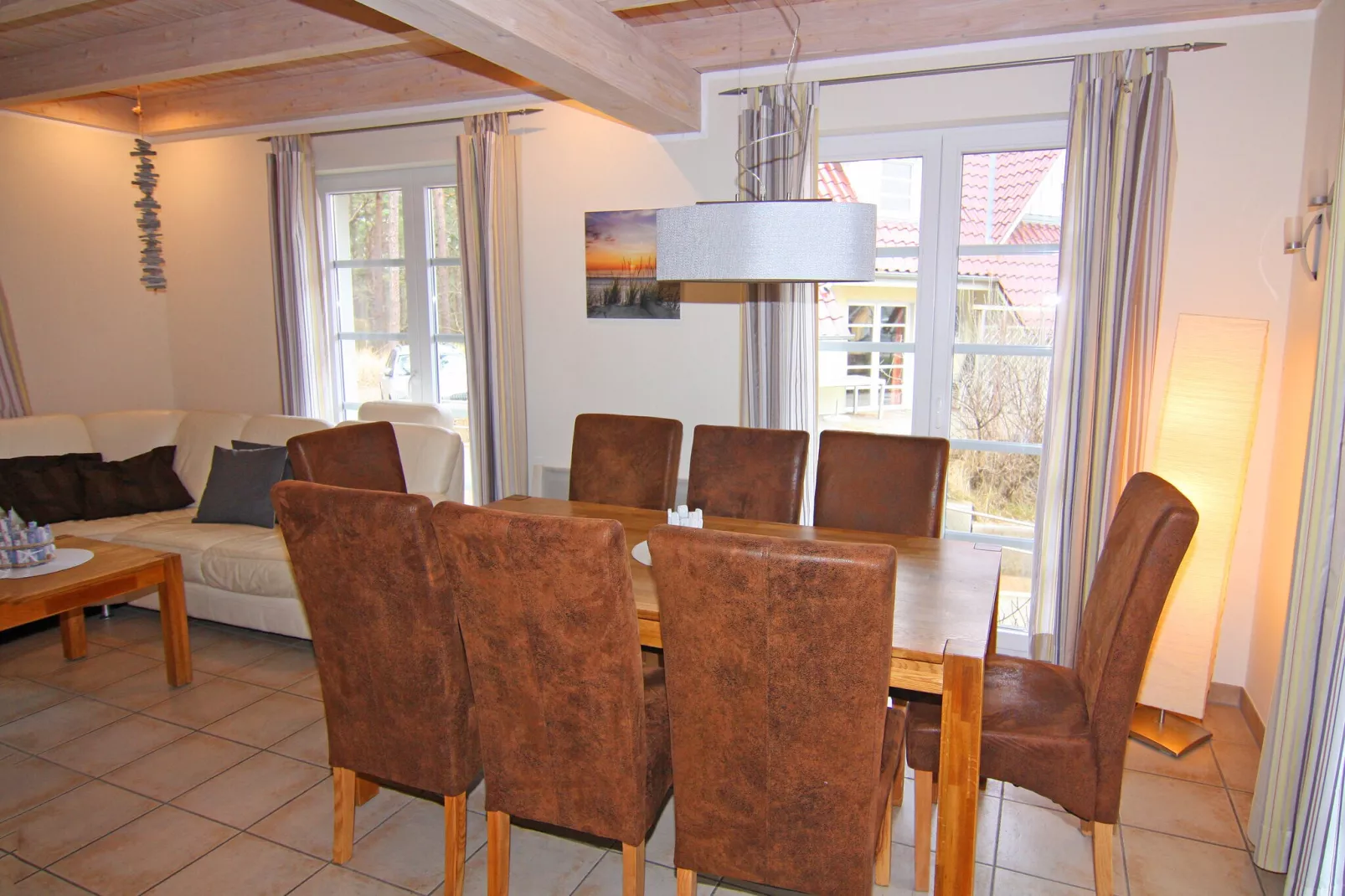 DHH Ostseehaus  I links-Dining room