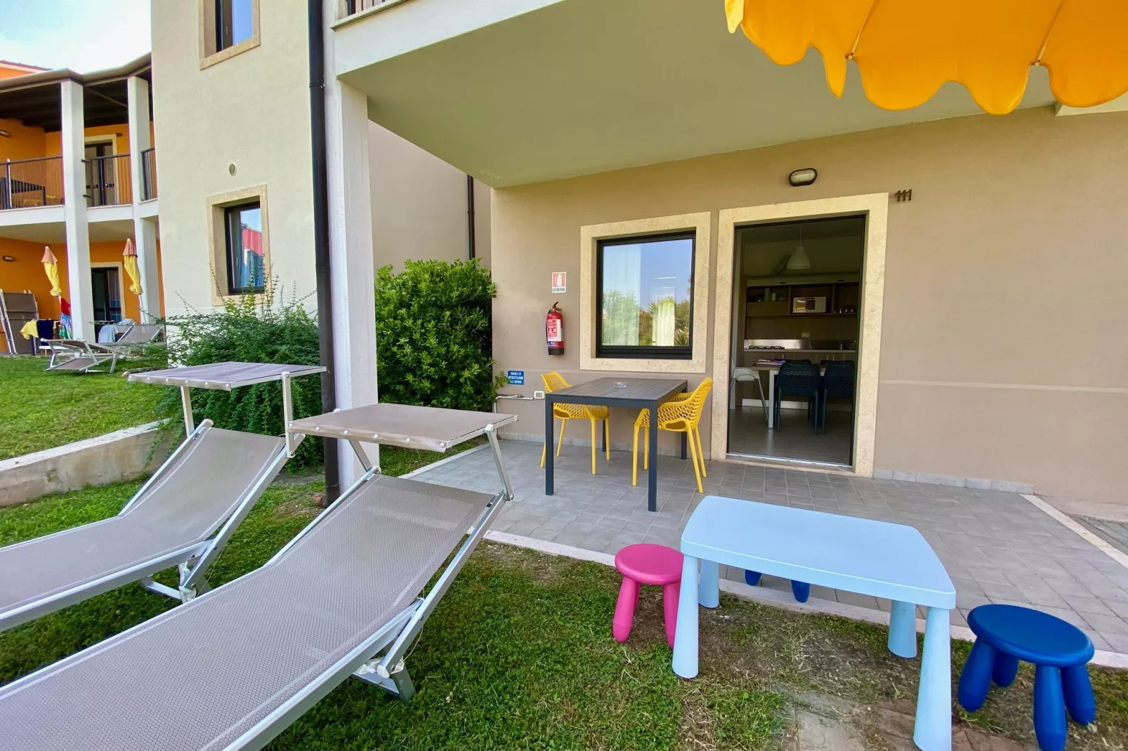 Residence Belvedere Village Castelnuovo del Garda-Trilo Family-Balcon-terrasse