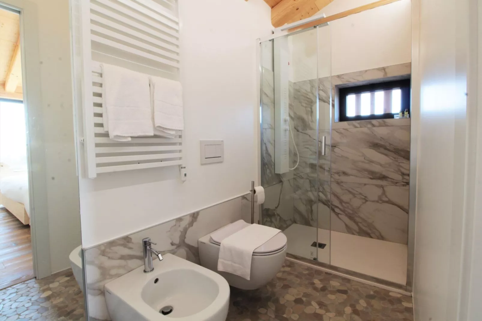 Dolce colle-Bathroom