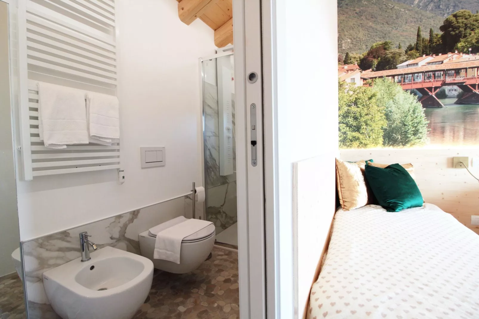 Dolce colle-Bathroom