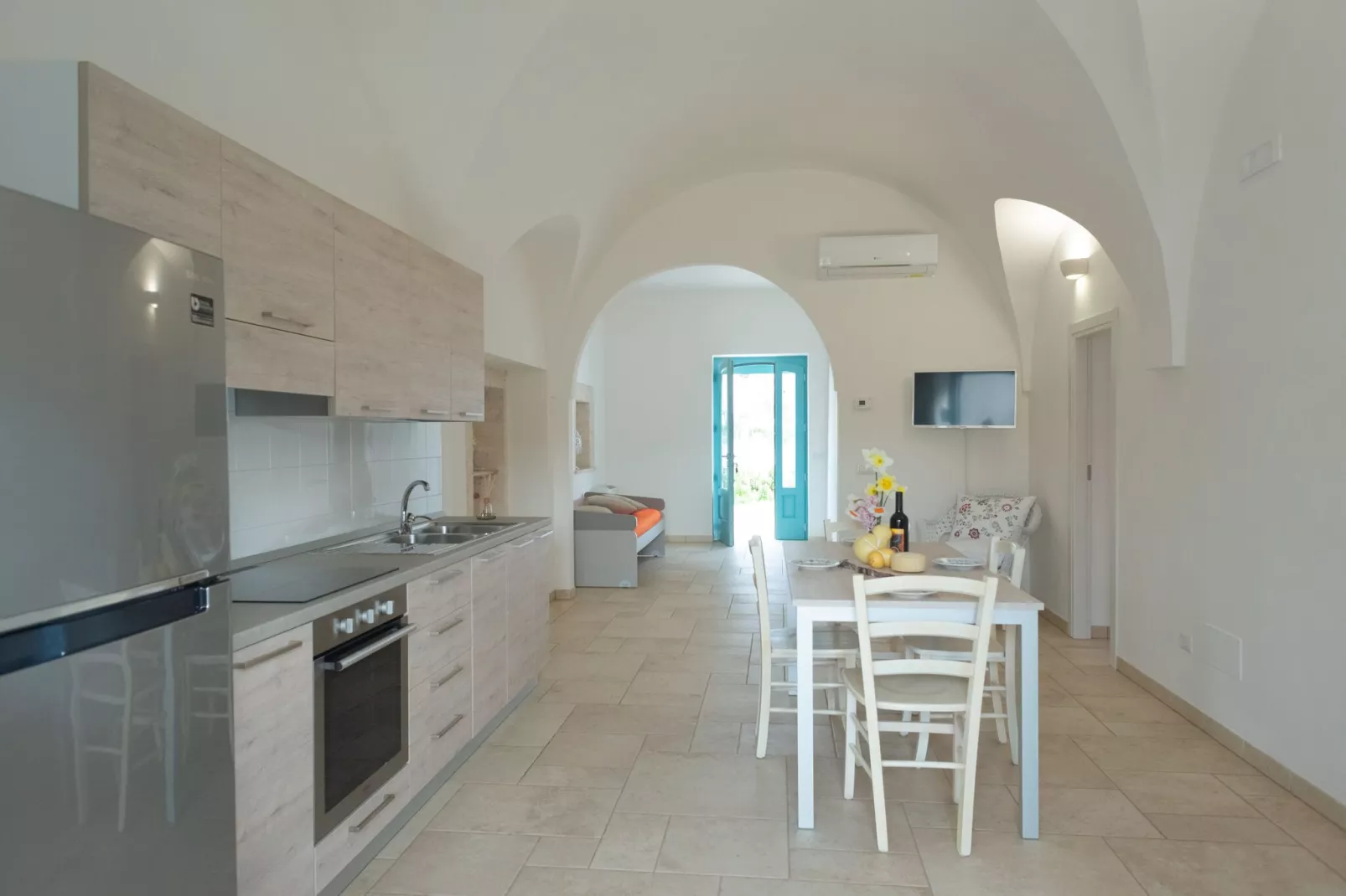 Trulli di Mina - Lamia Fresia Locorotondo-Dining room